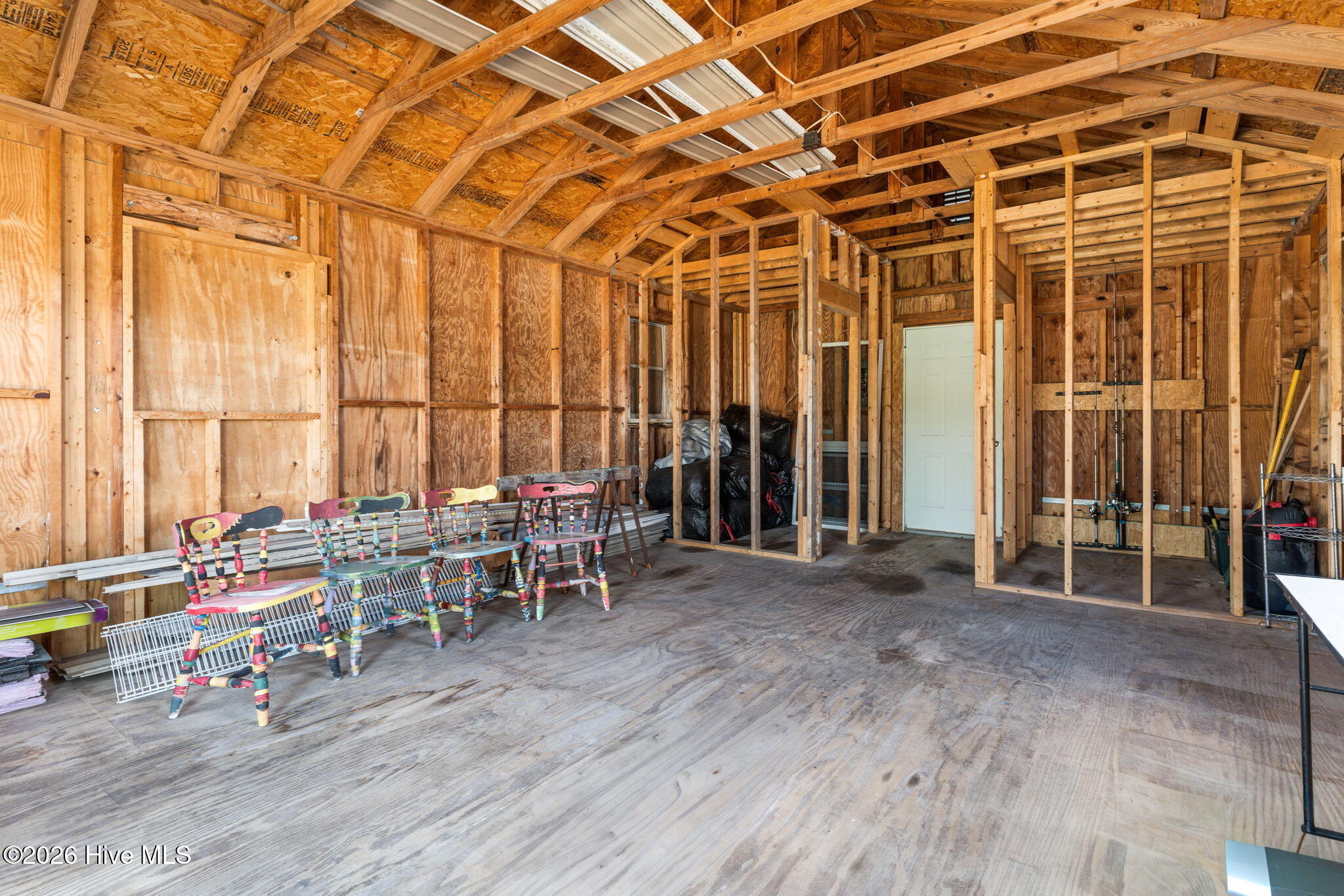 100556597 | Photo 42