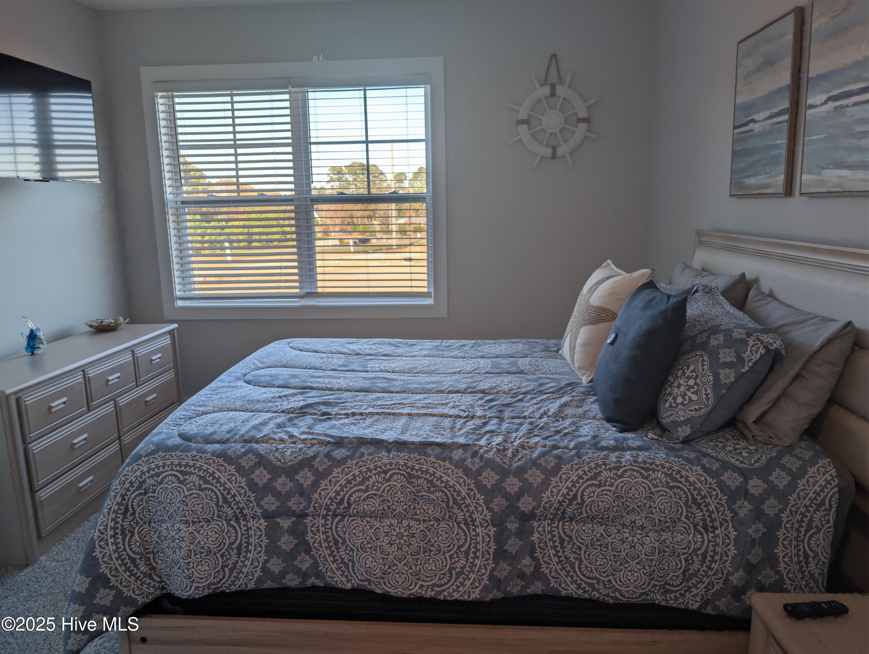 100543539 | Photo 13