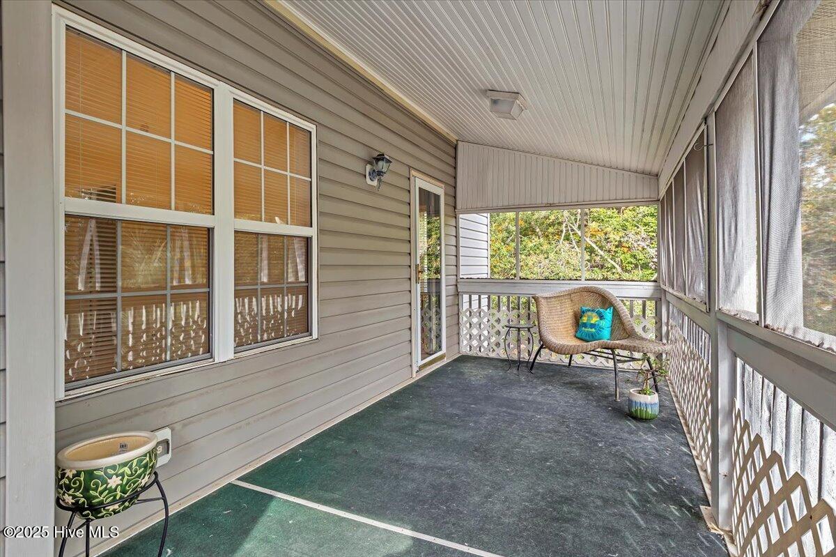 100543778 | Photo 28