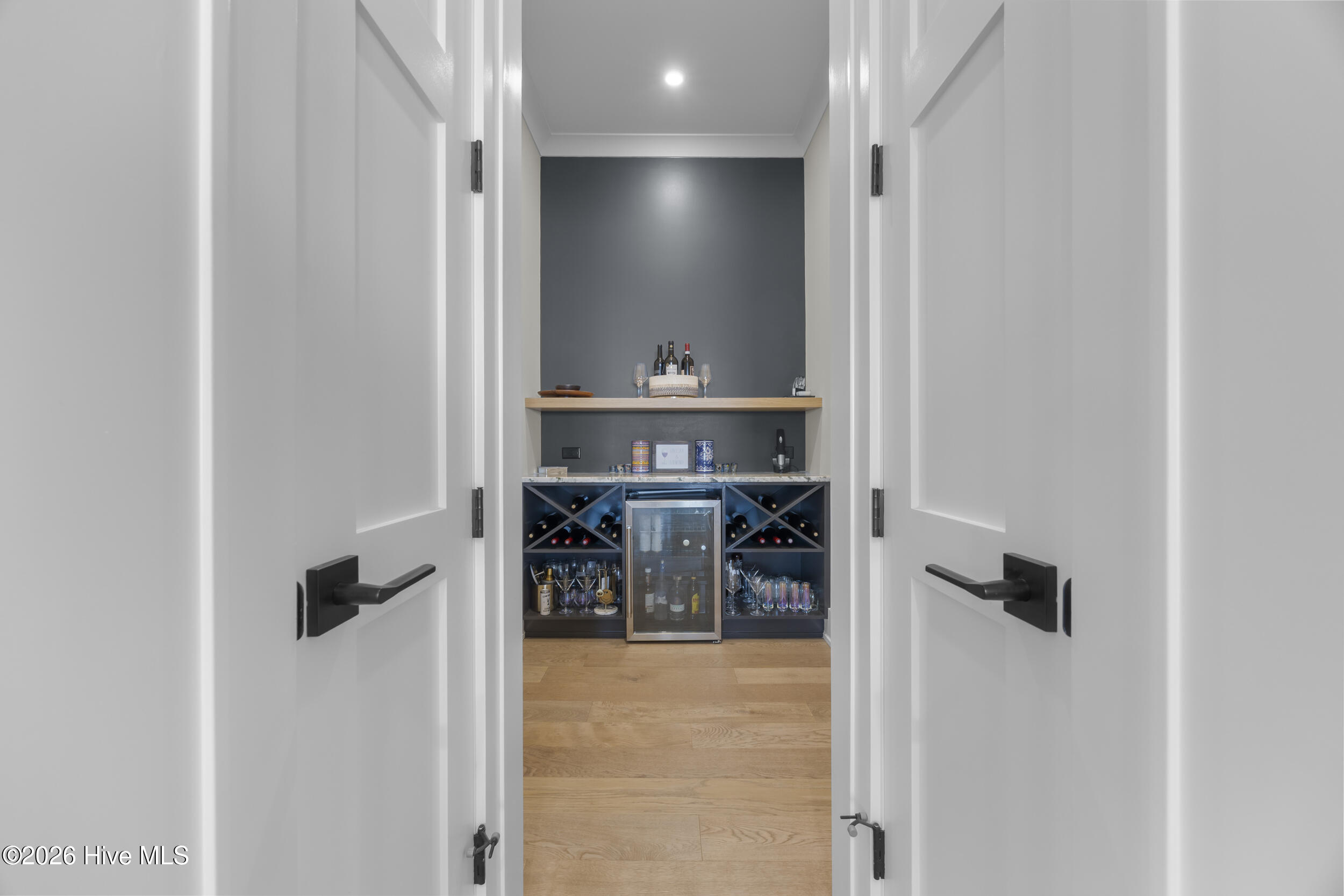 100553352 | Photo 29