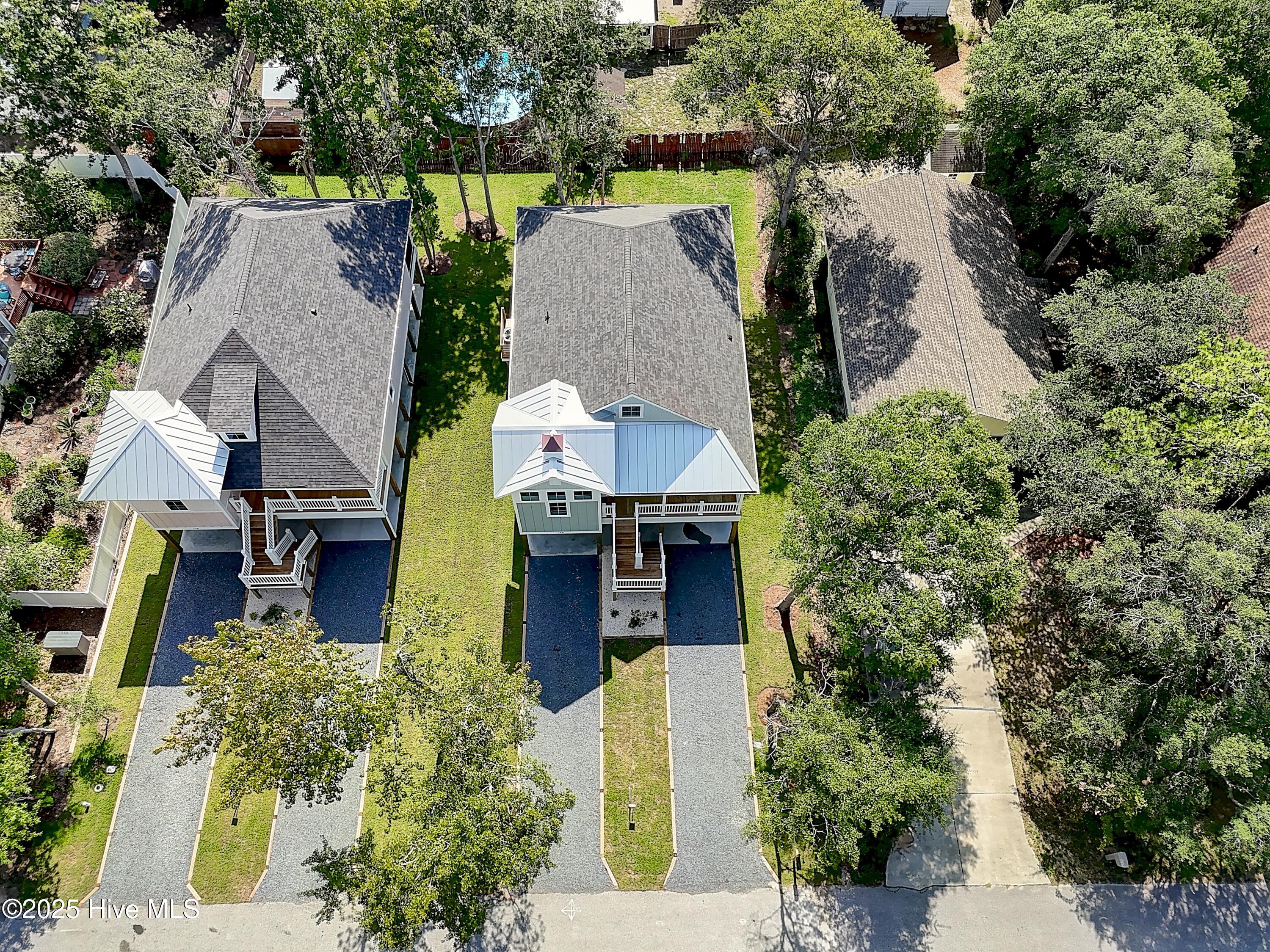 100502884 | Photo 56