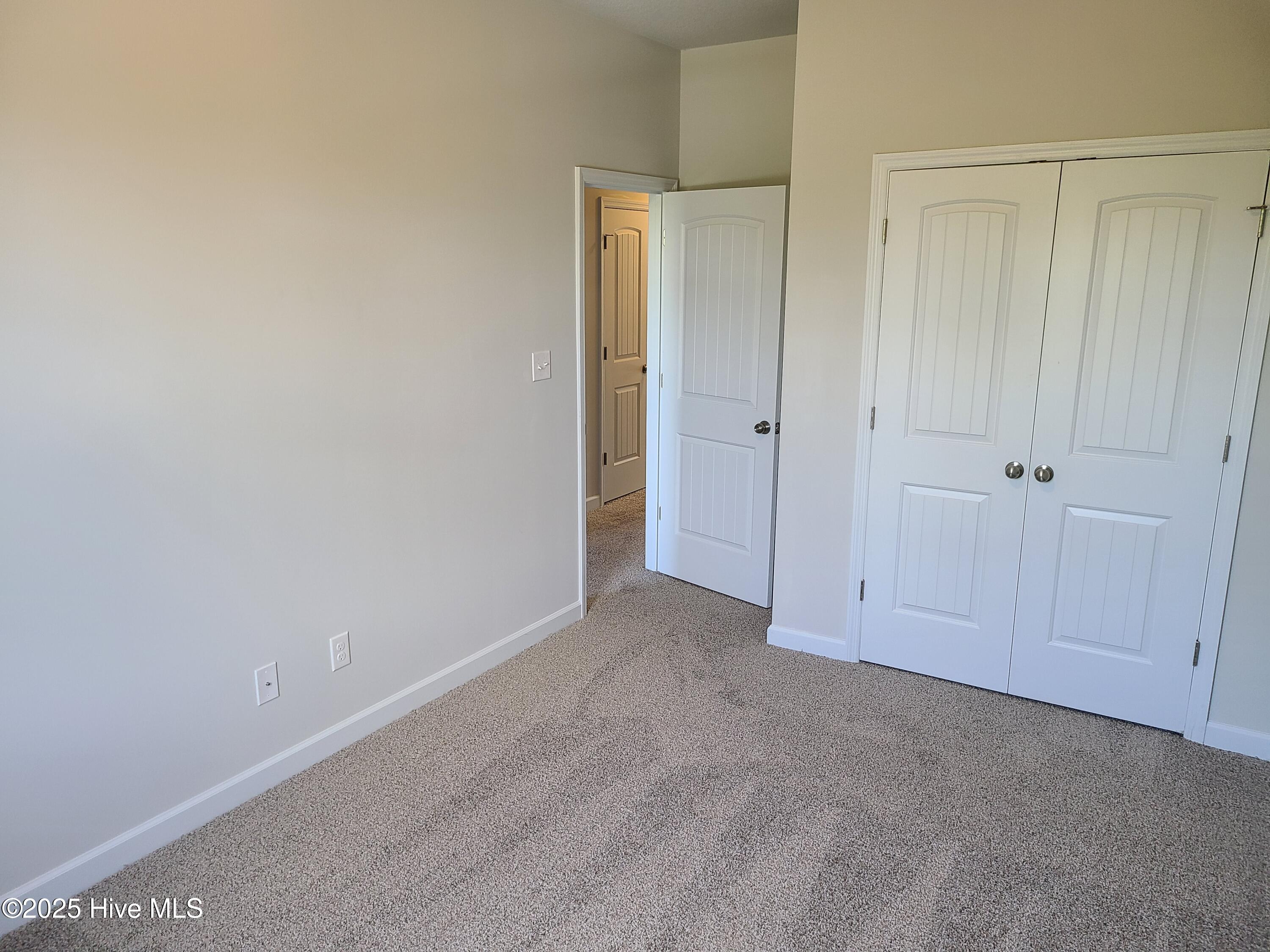 100537237 | Photo 18