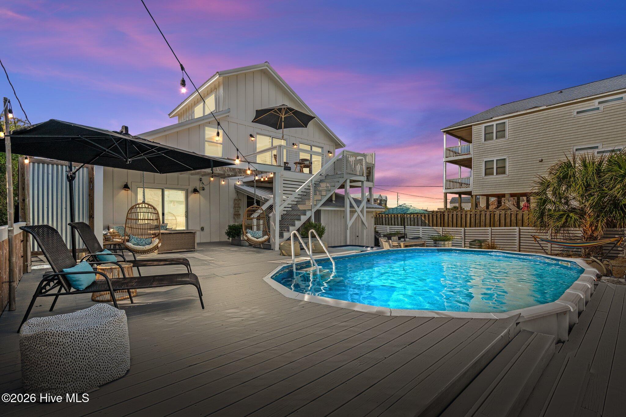 100560357 | Photo 76