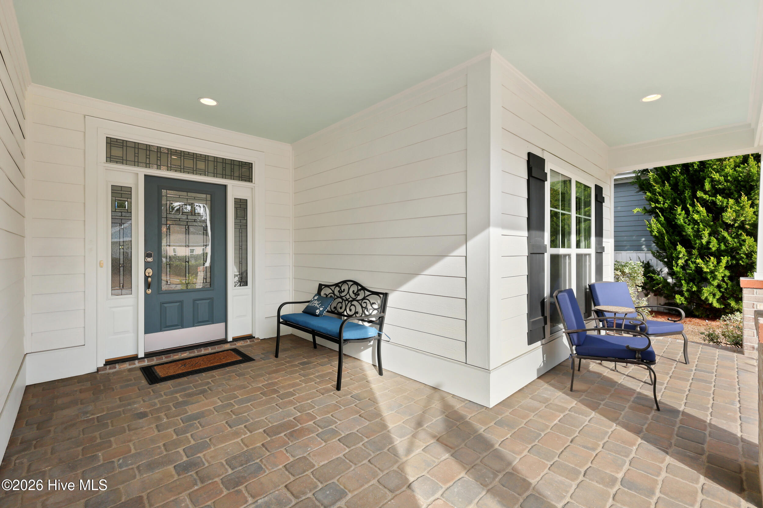 100551027 | Photo 11