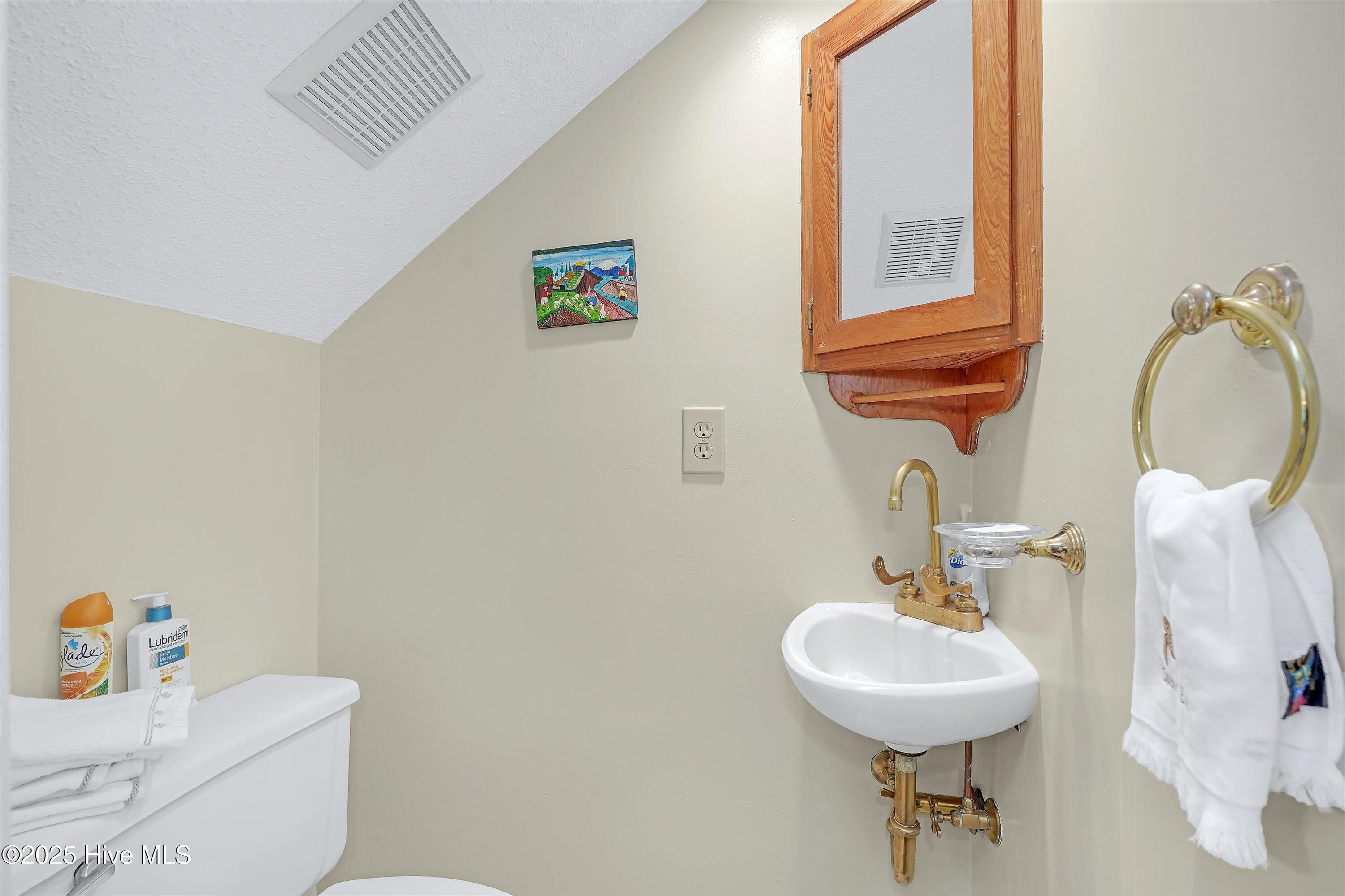 100522322 | Photo 10