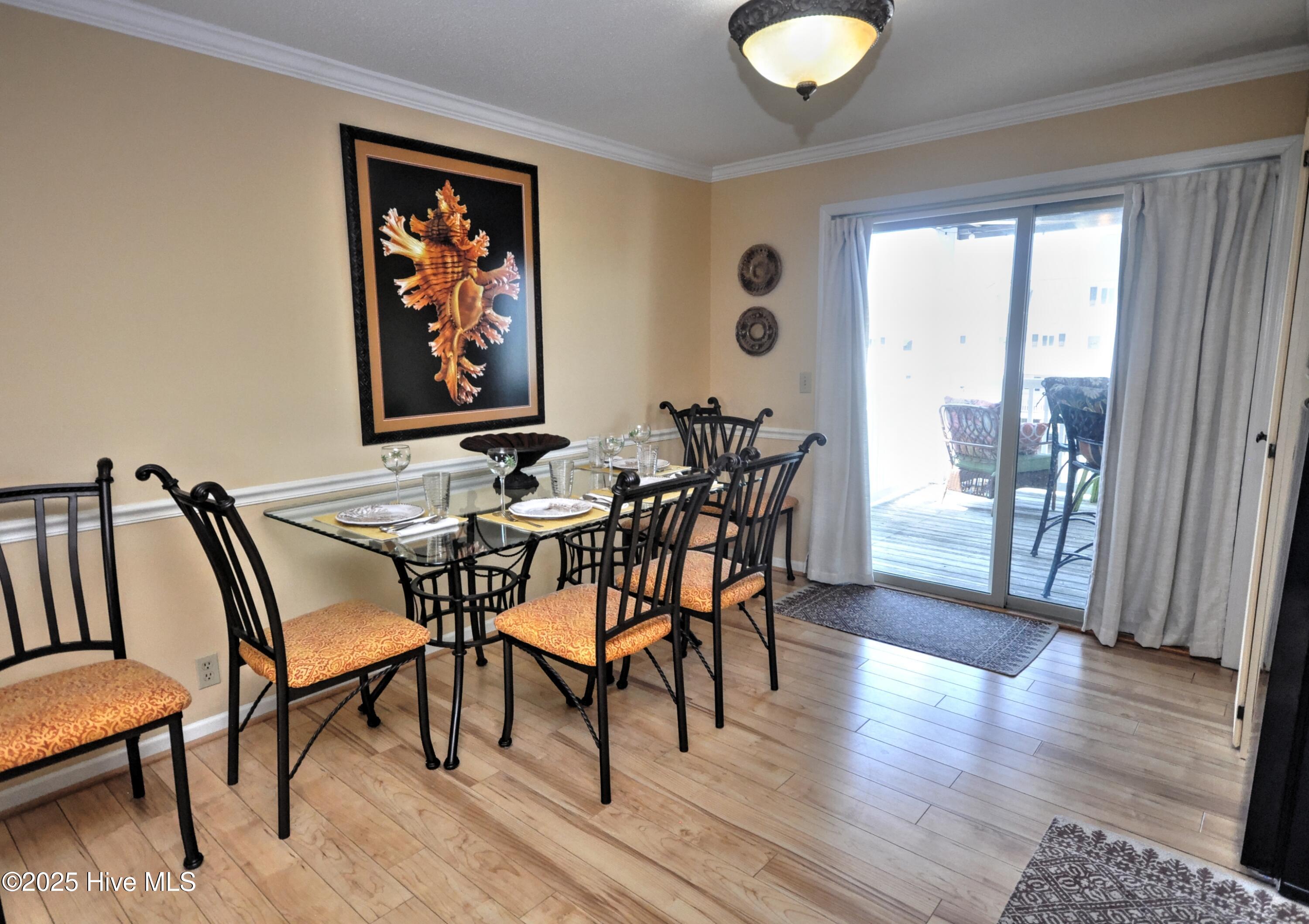 100511603 | Photo 15