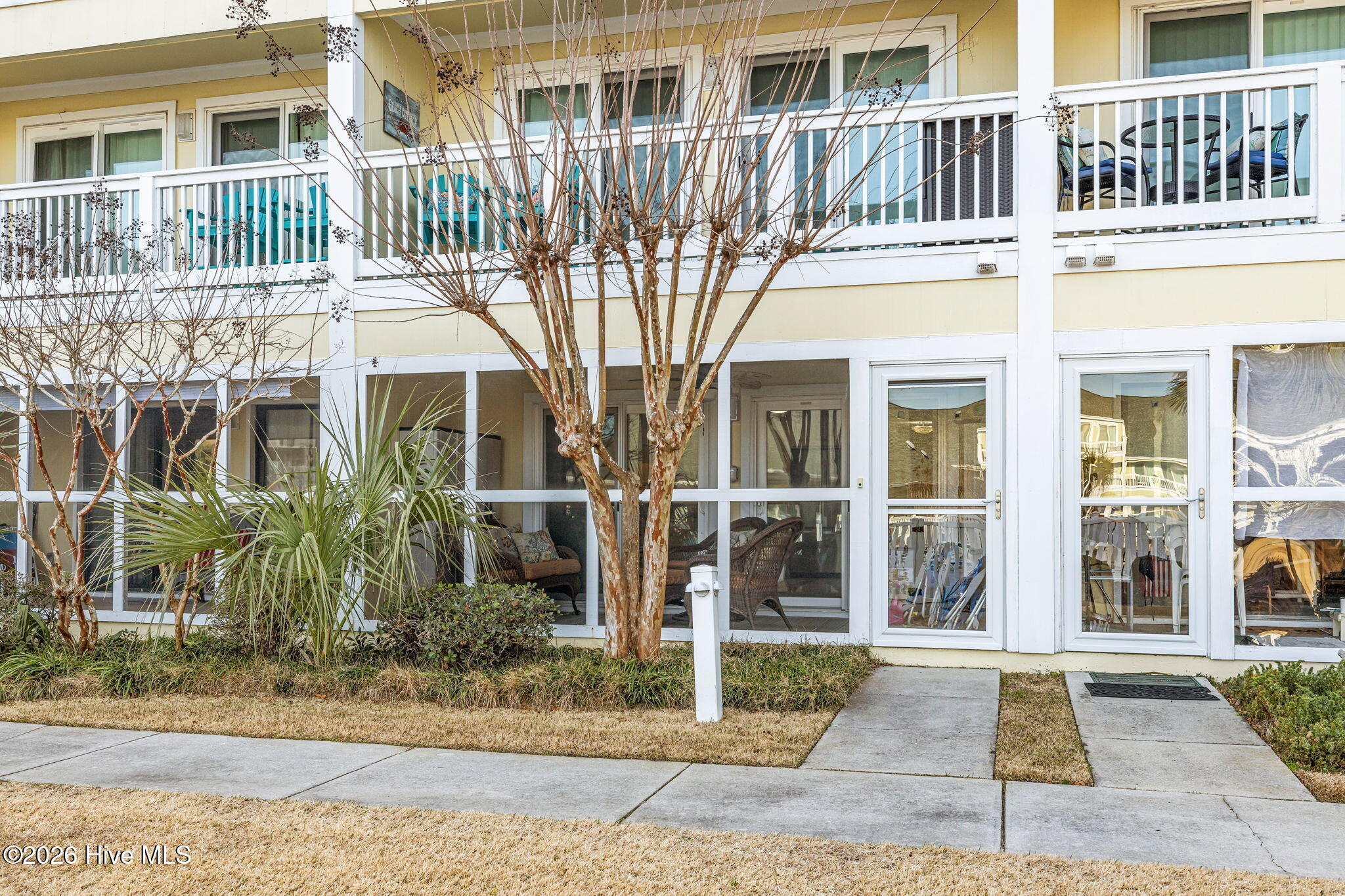 100550312 | Photo 28