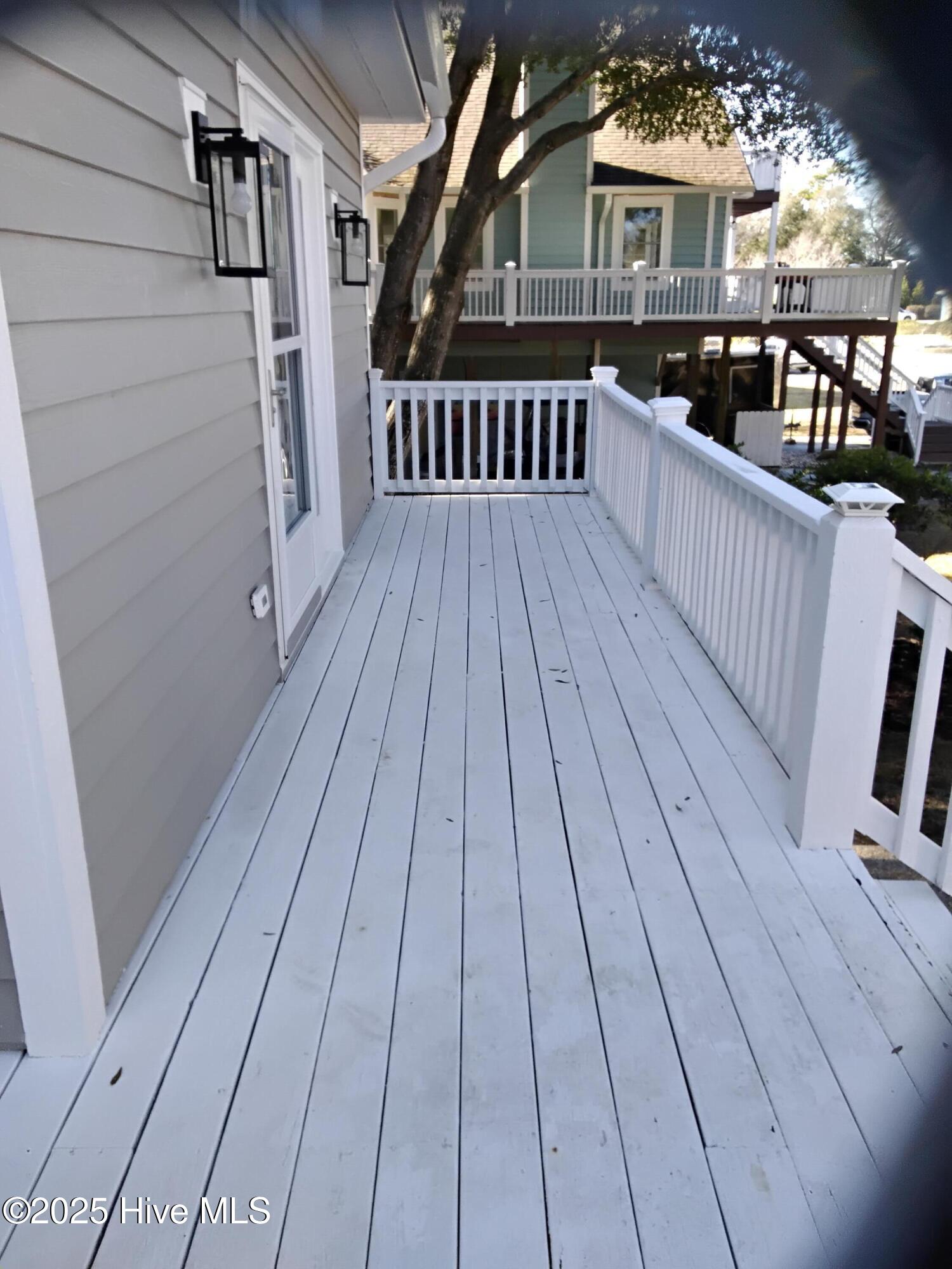 100546302 | Photo 21