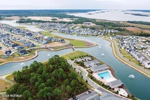 100560299 | Photo 95