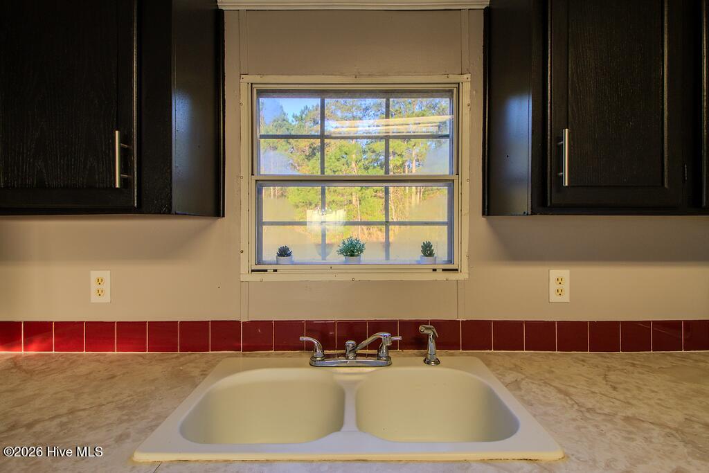 100560483 | Photo 17