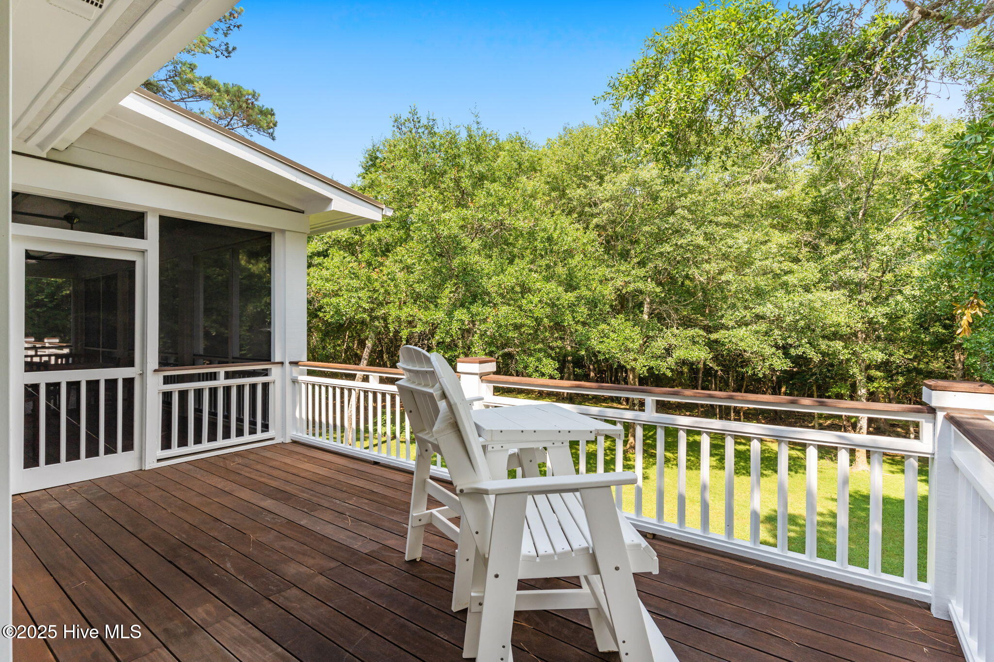 100512246 | Photo 29