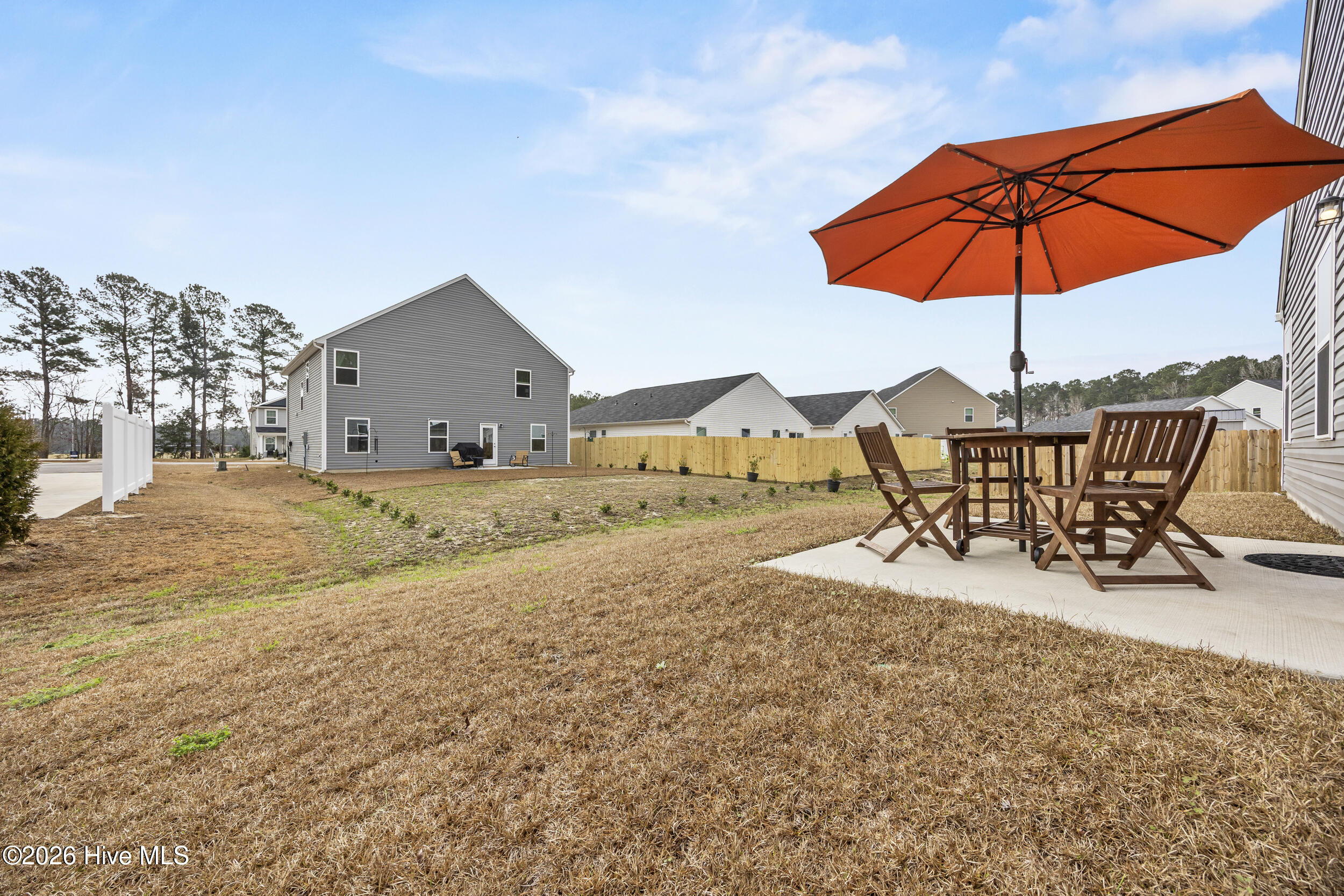 100558614 | Photo 30