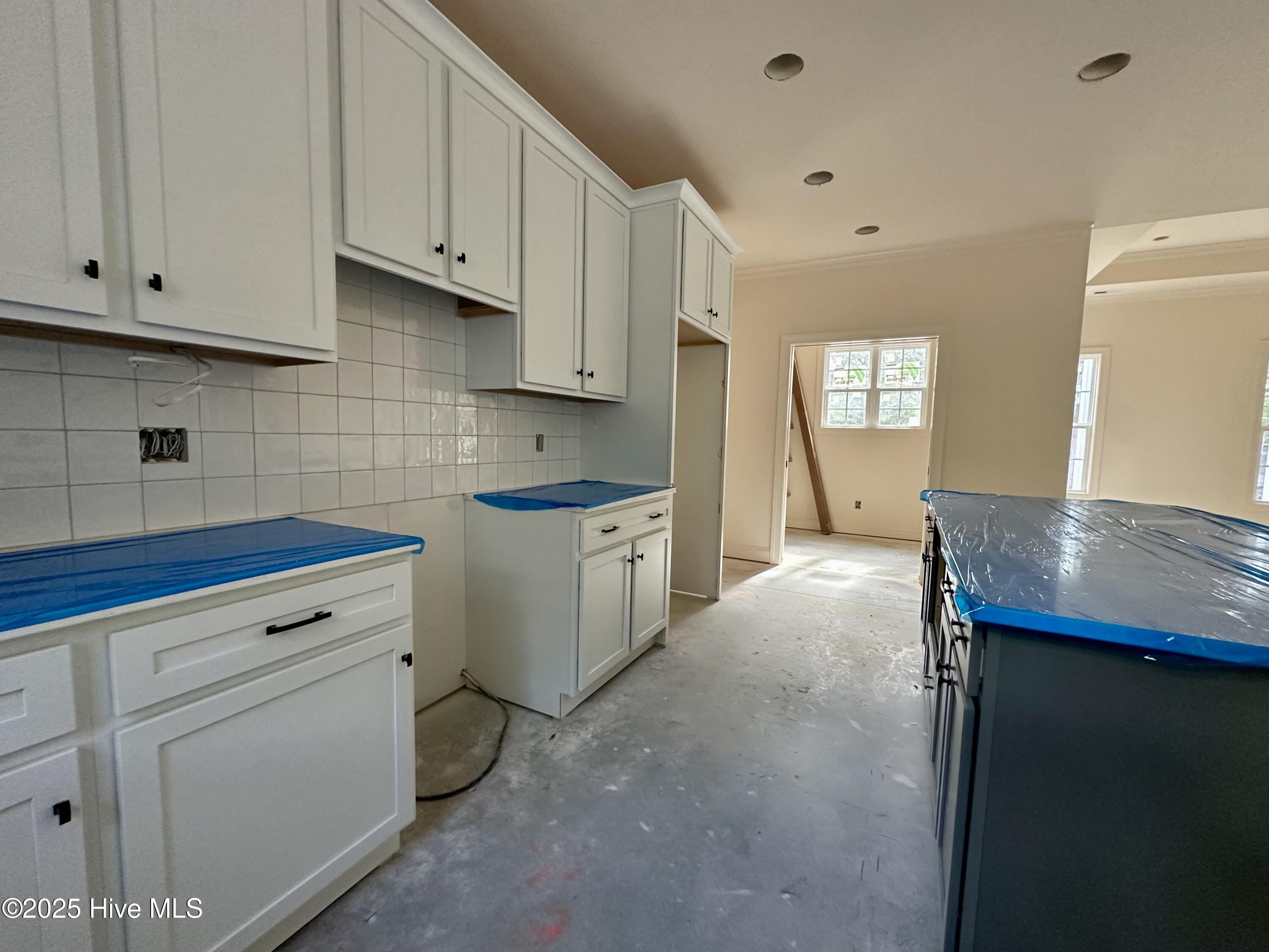 100543232 | Photo 10