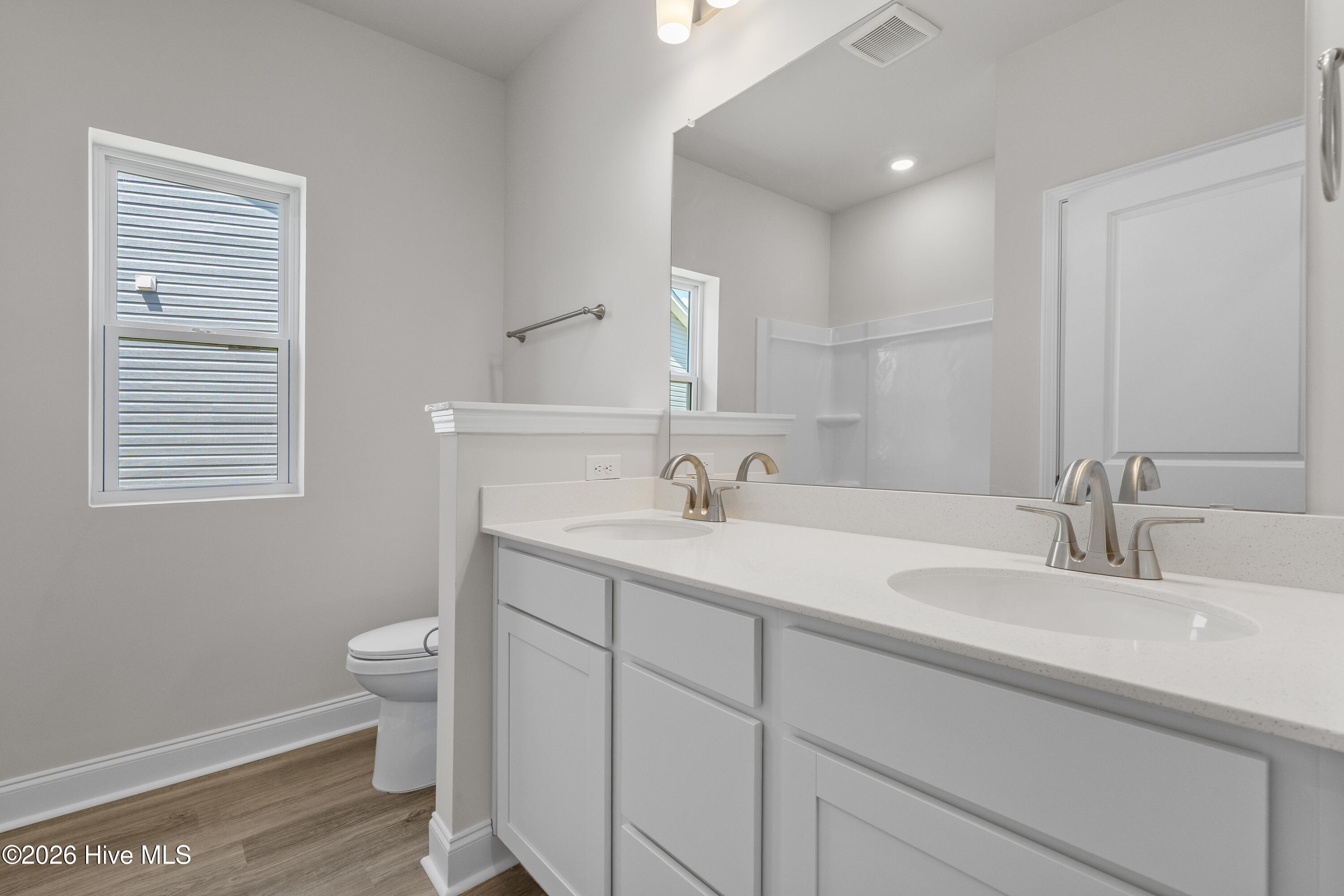 100554754 | Photo 34