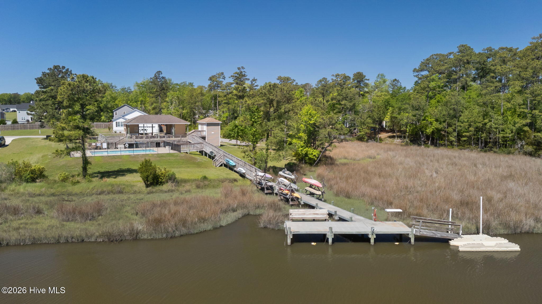 400 Garland Shores Drive,Hubert