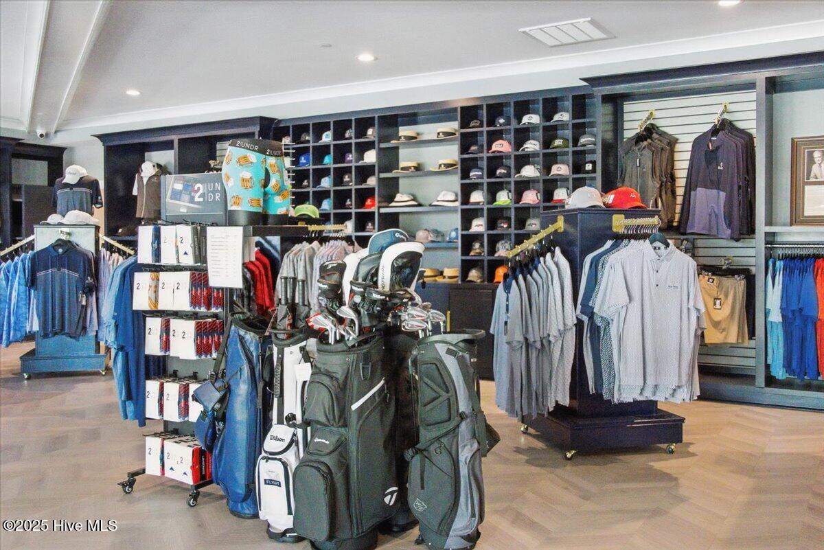 100536969 | Photo 45