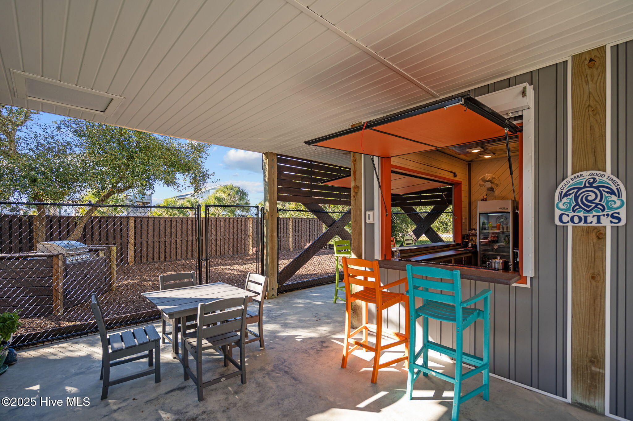 100540020 | Photo 47