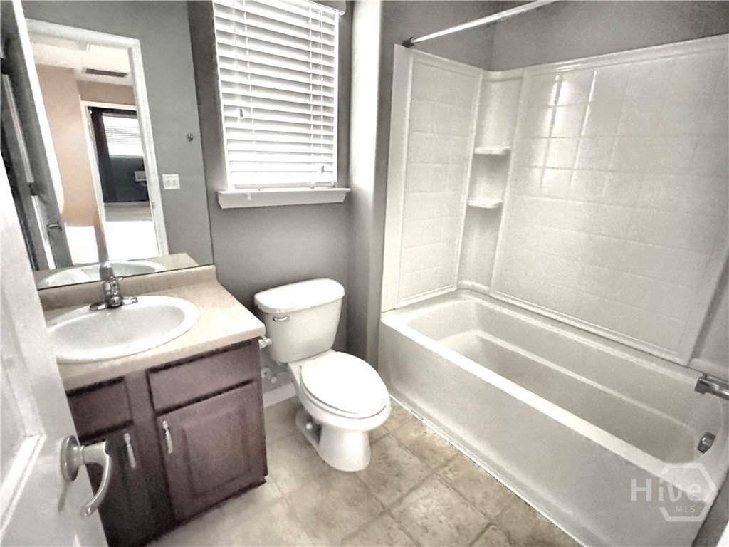 2nd Floor Full Bath