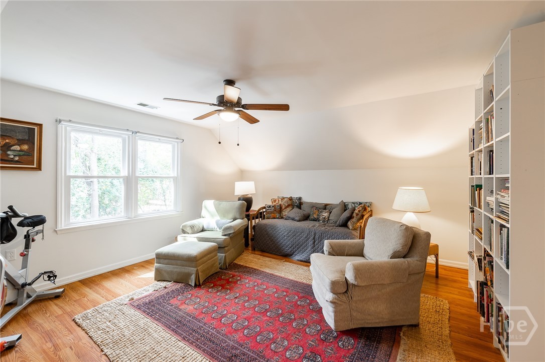 121 Ashbrook Drive