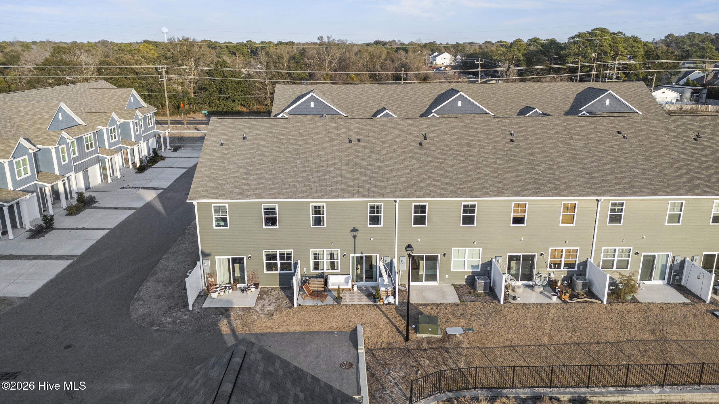 100554474 | Photo 36