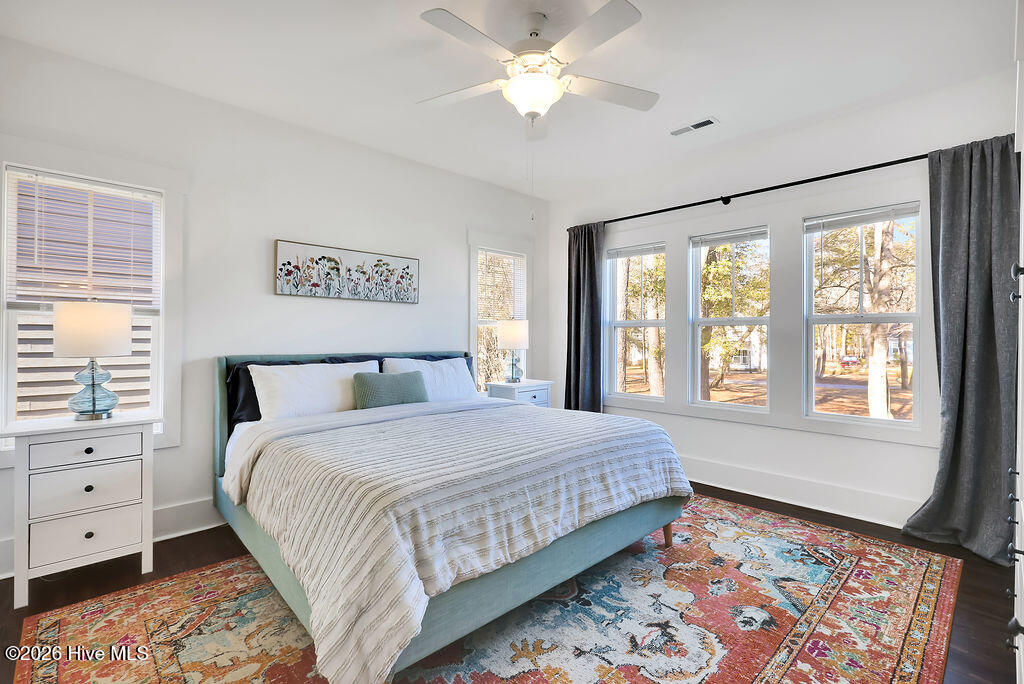 100549849 | Photo 20