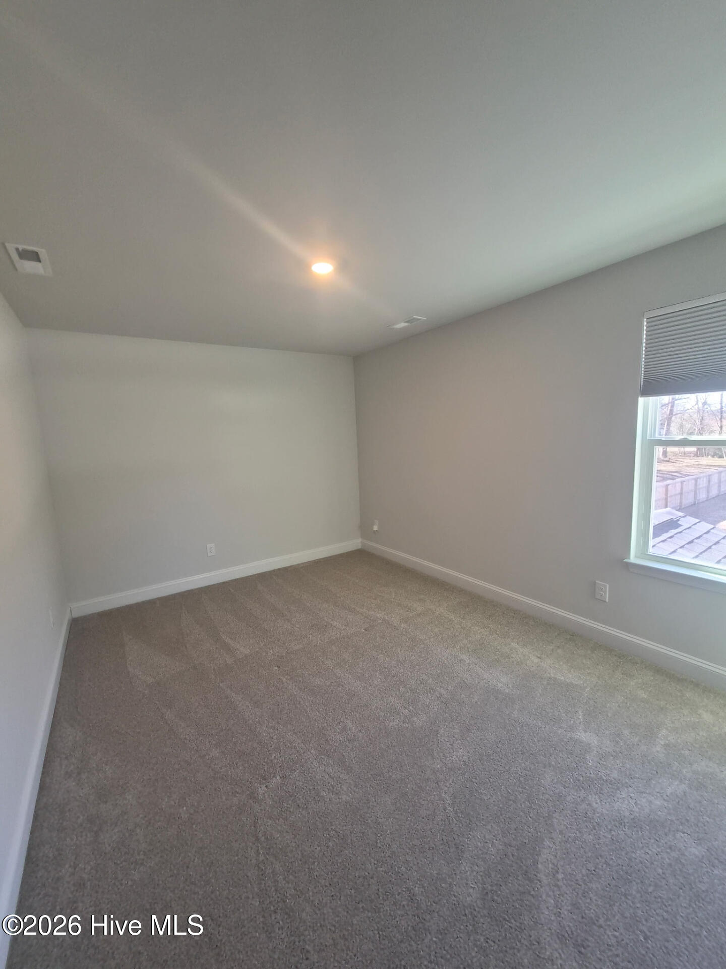 100547261 | Photo 17