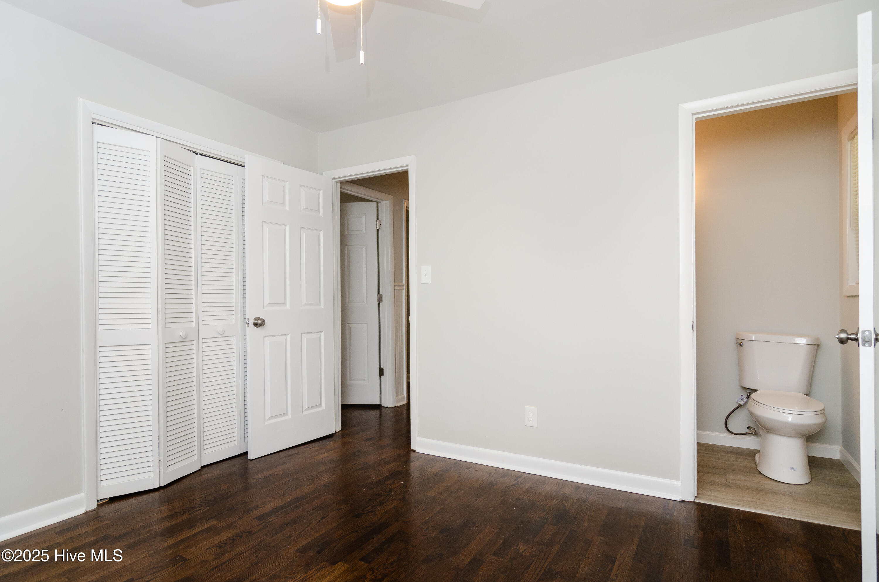 100537439 | Photo 17