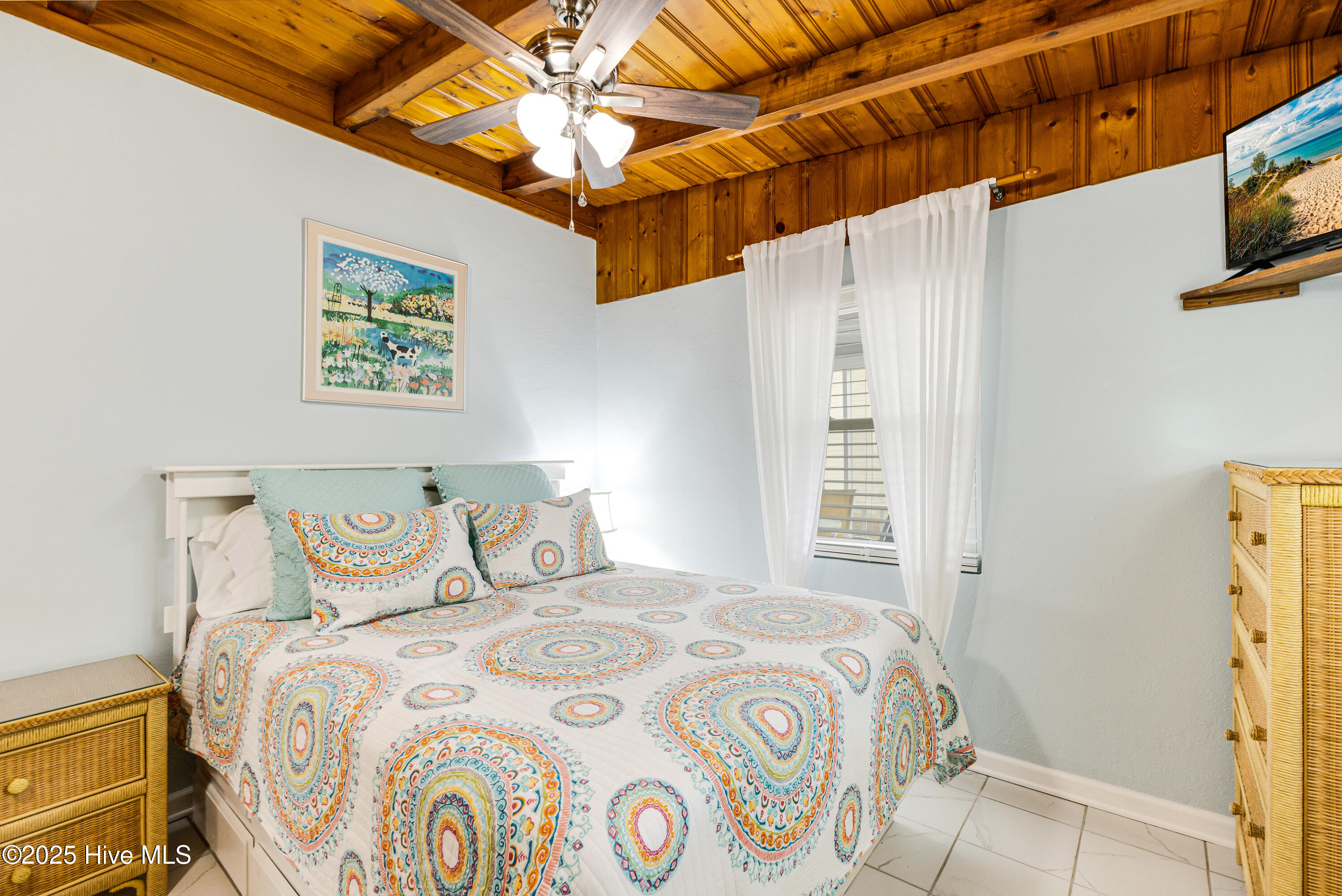 100531813 | Photo 19