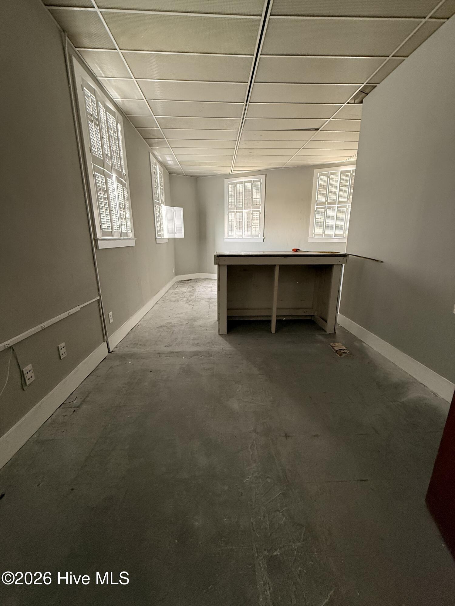 100561316 | Photo 13