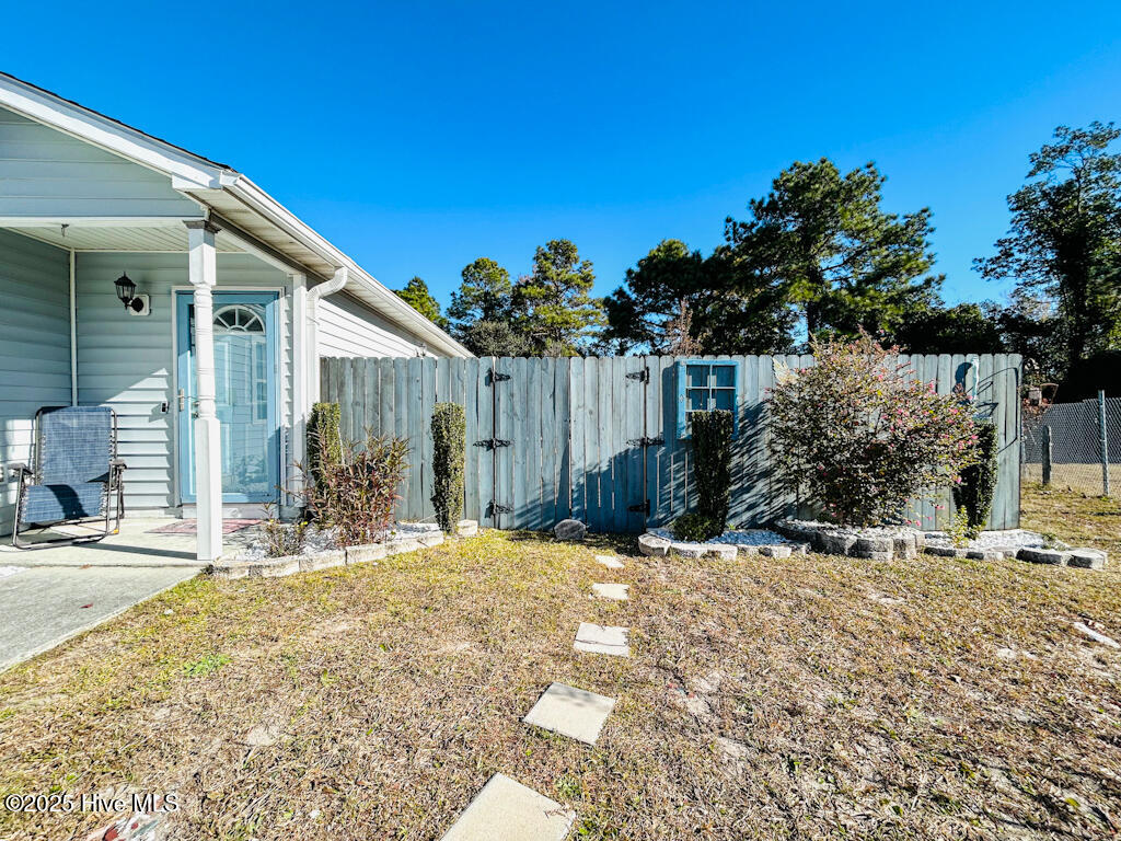 Homes for sale in Hubert, NC | 141 Charlton Rd, Hubert, NC 28539 | MLS# 100540831