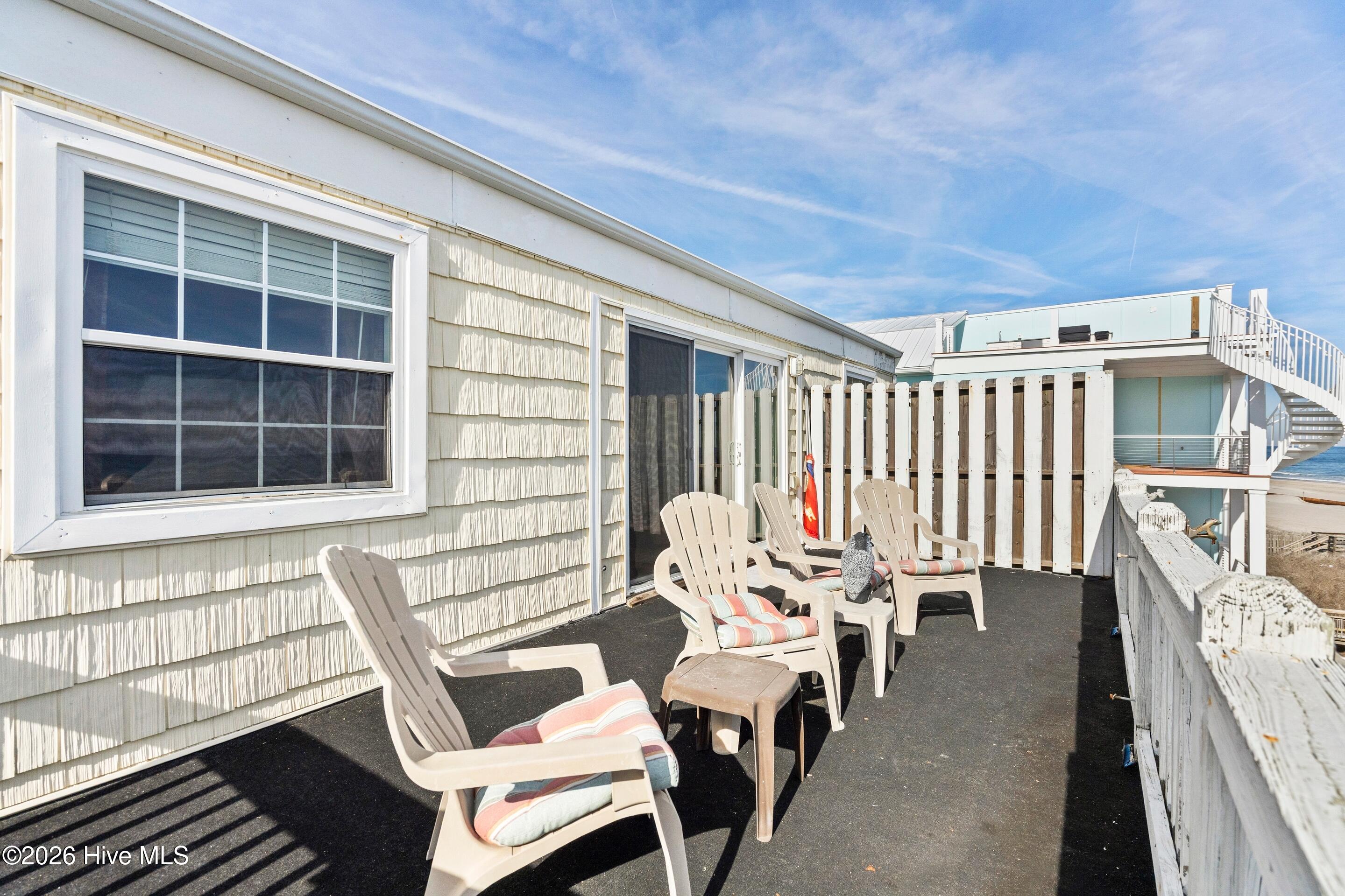 100549000 | Photo 38