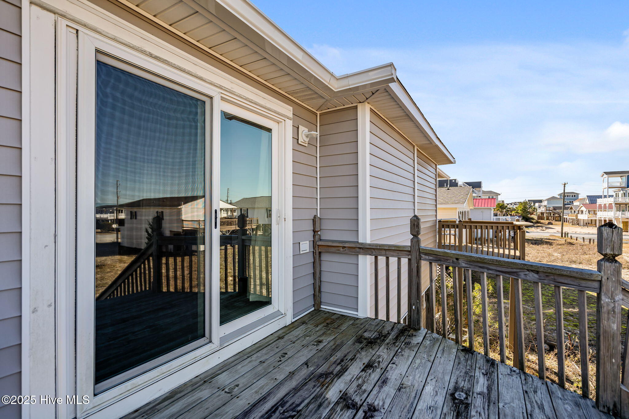 100547004 | Photo 33