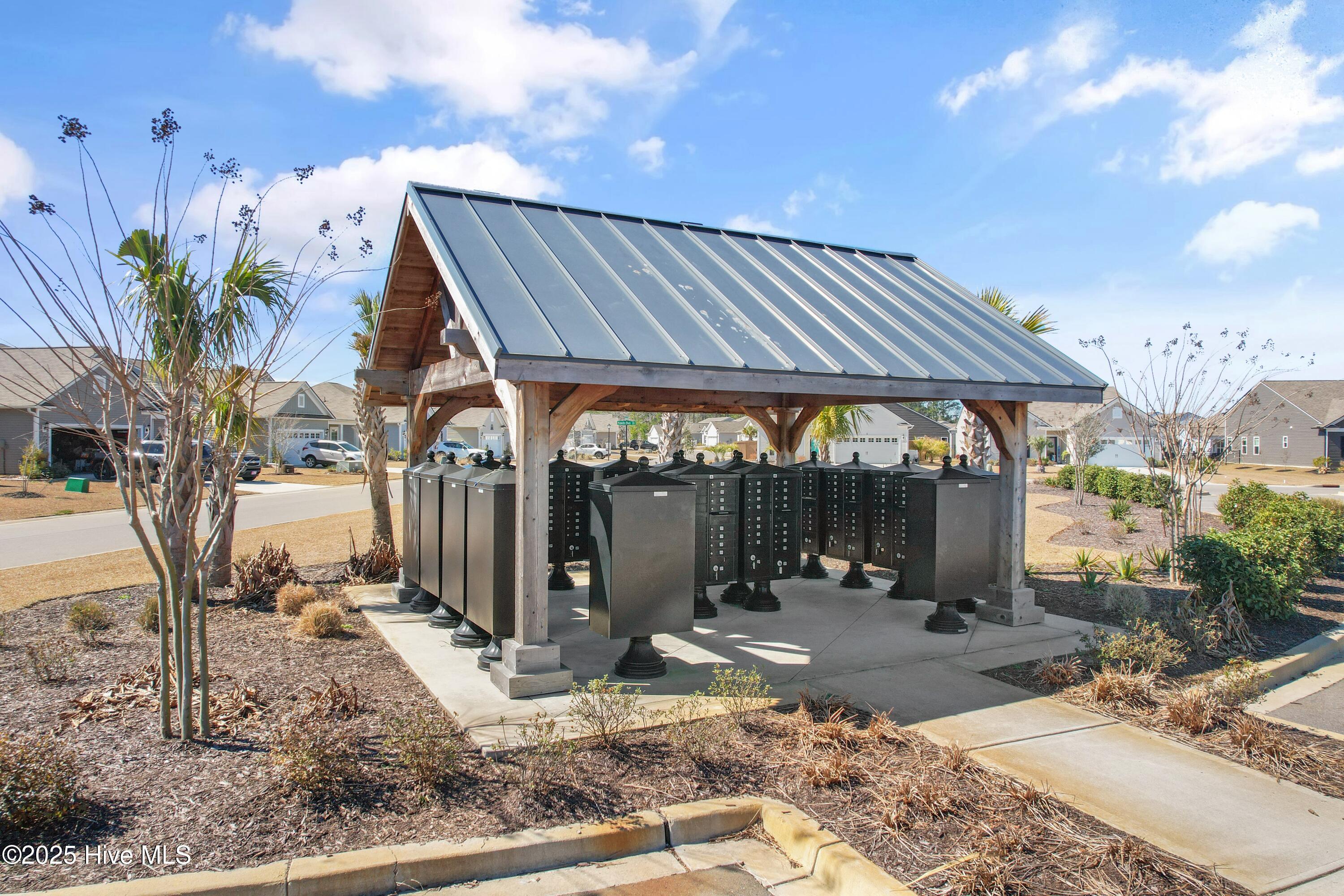 100532742 | Photo 44