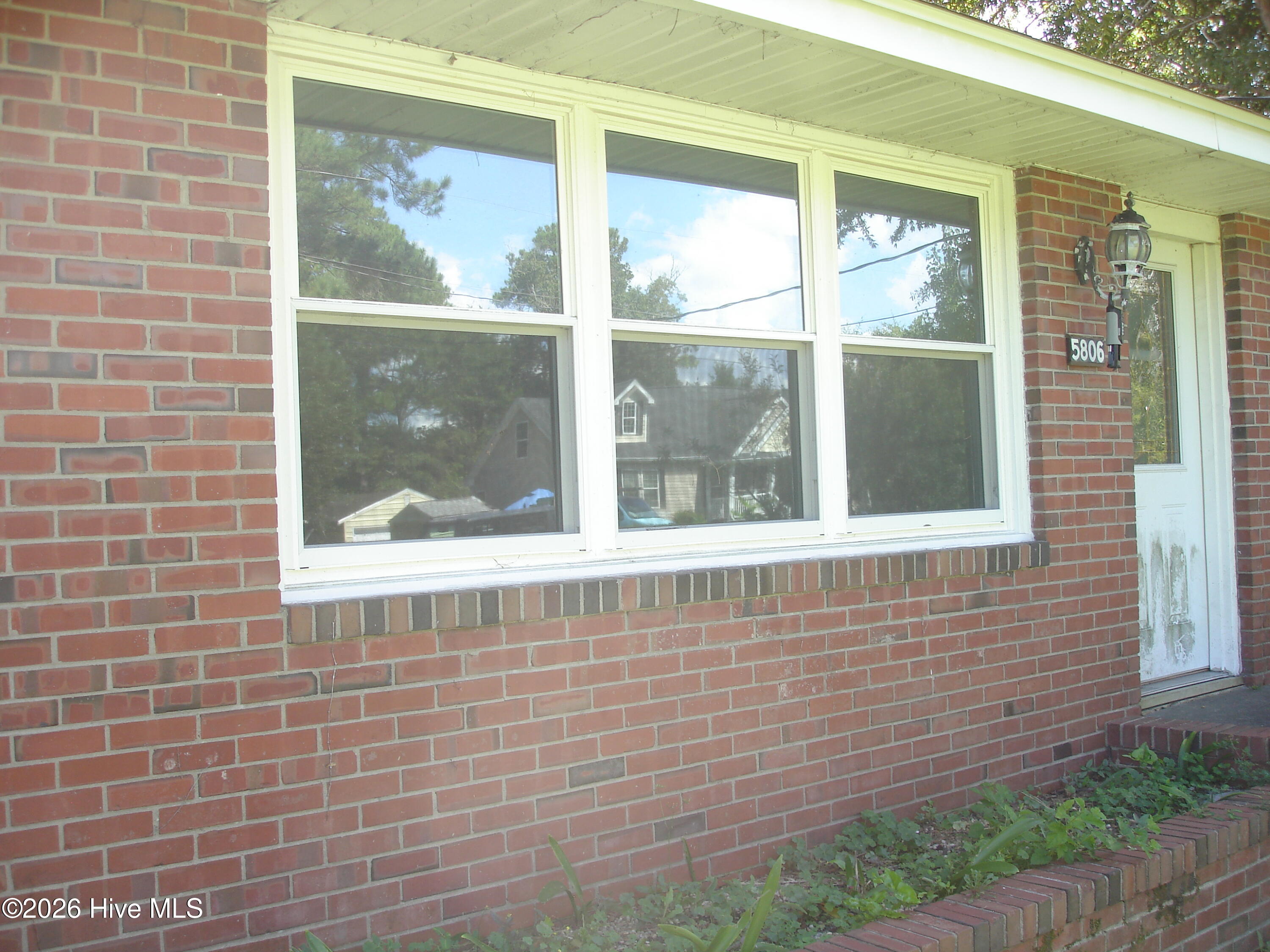 Exterior photo of 5806 Roseland Drive, Wilmington, NC 28409. MLS: 100597517