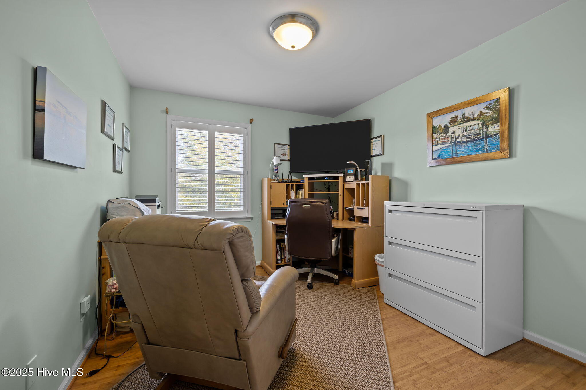 100542627 | Photo 28