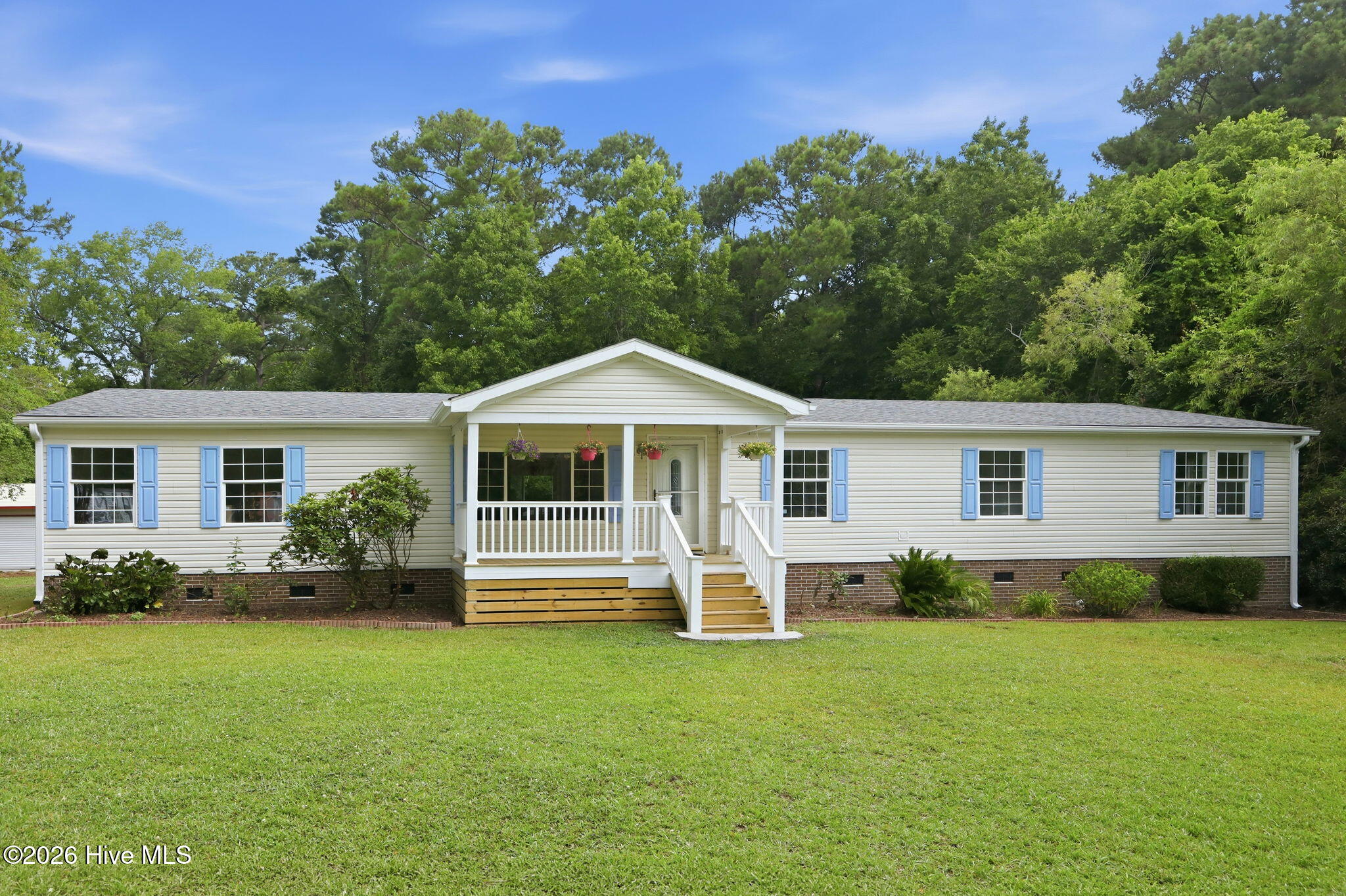 110 Southwest Drive,Newport