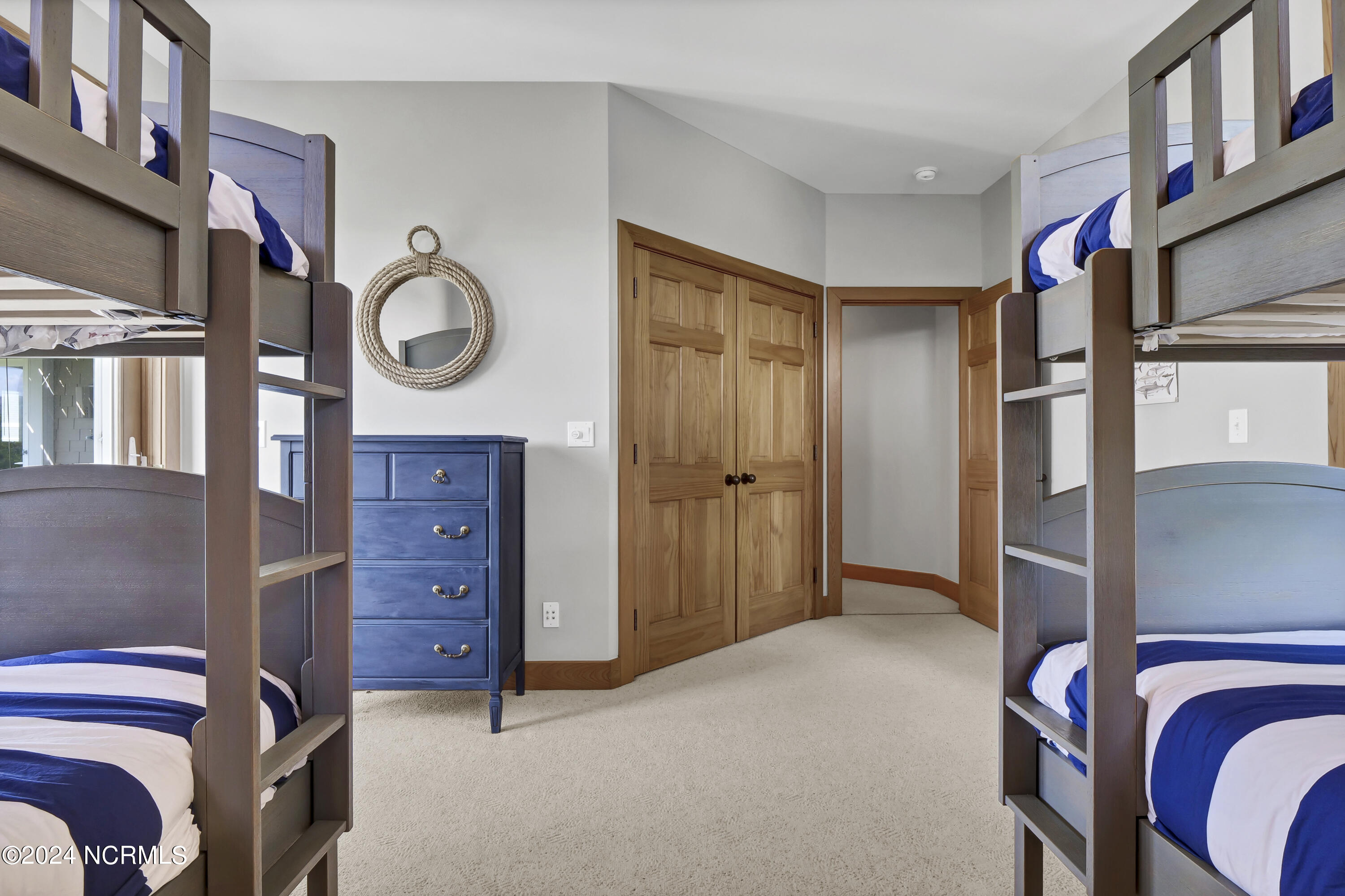 100492123 | Photo 27