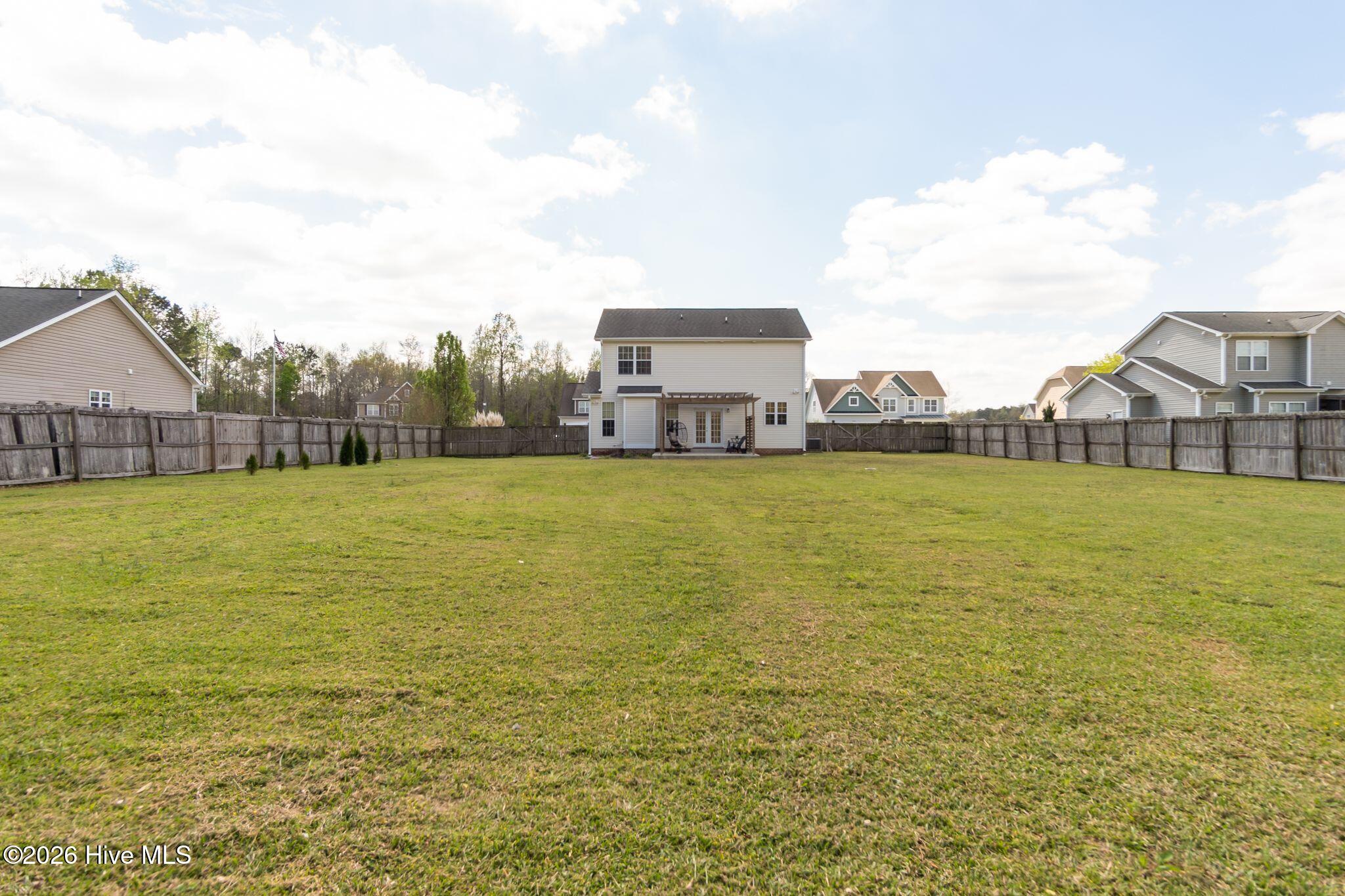 100565163 | Photo 44