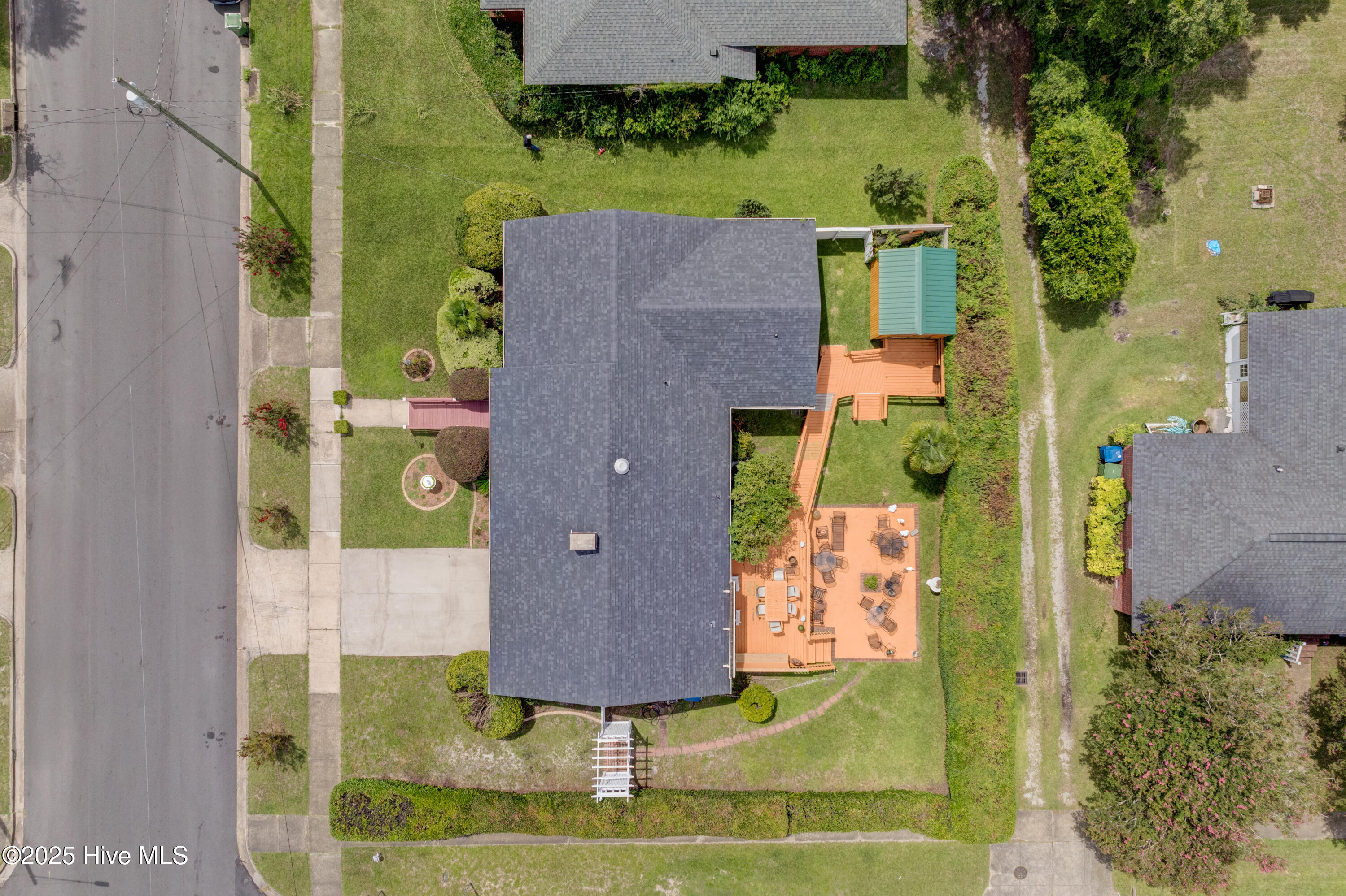 100523931 | Photo 50