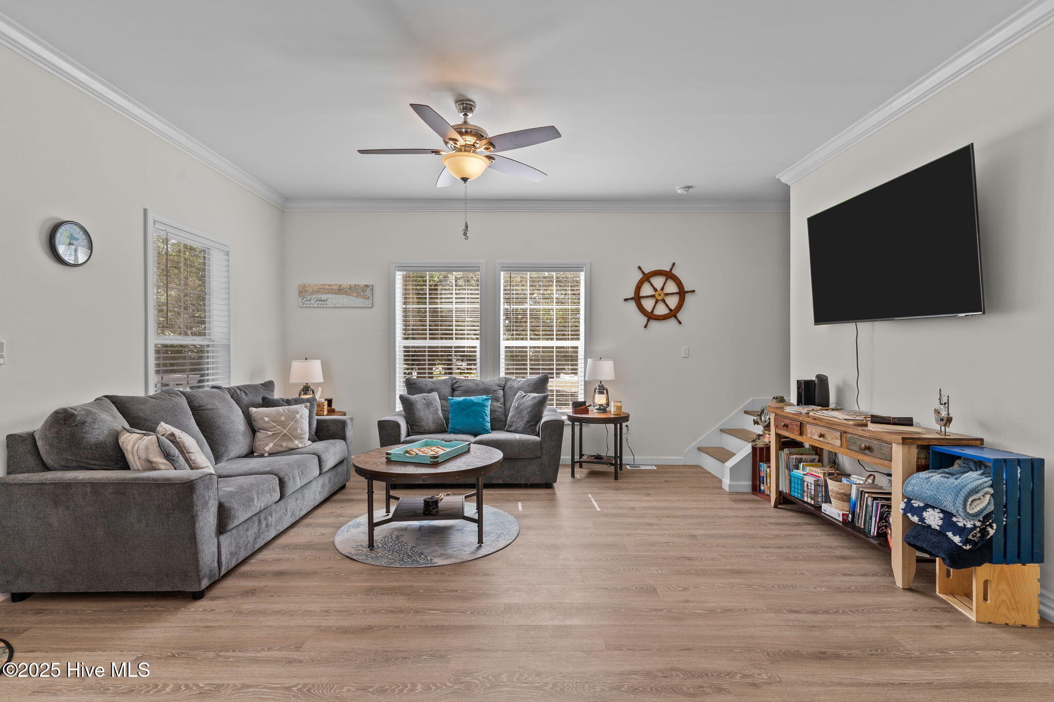 100535377 | Photo 10