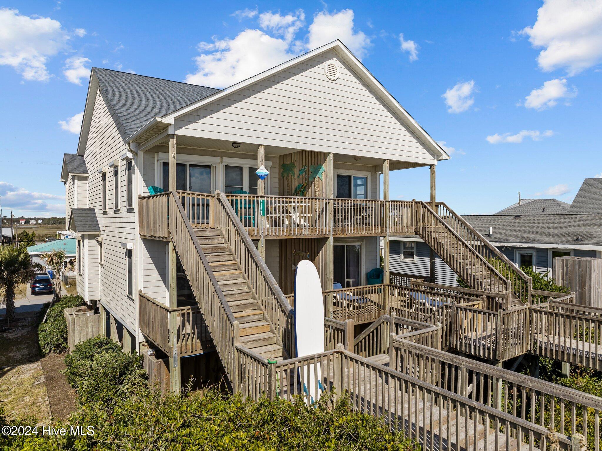 100553910 | Photo 42