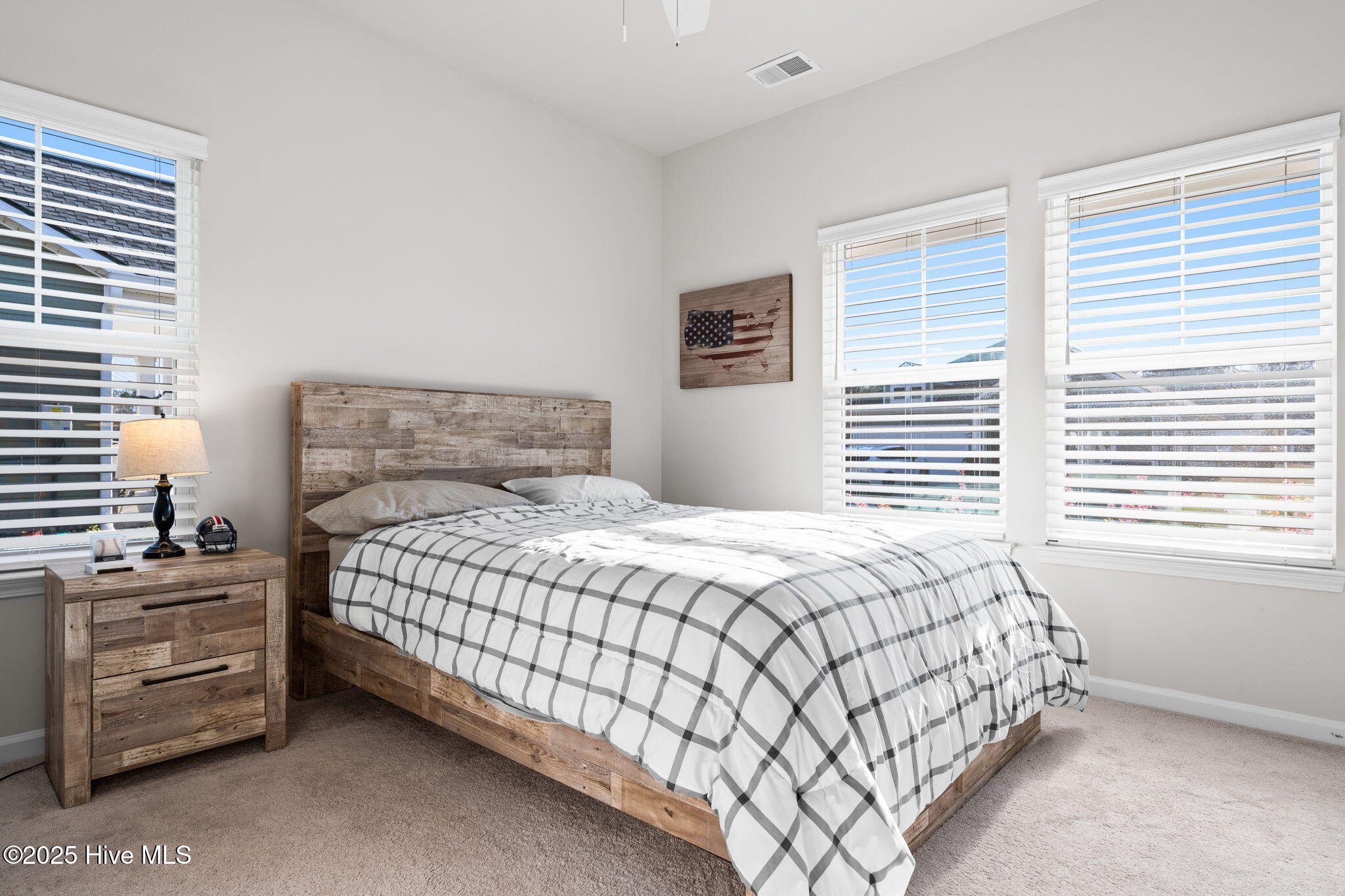 100495537 | Photo 31