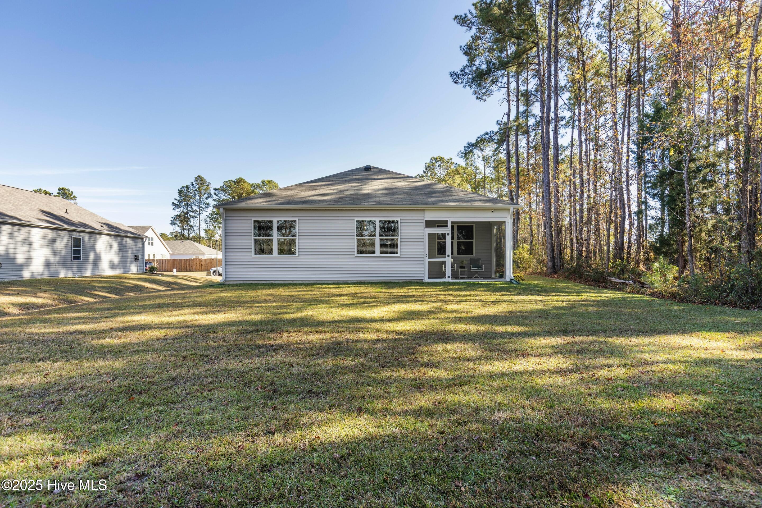 100543257 | Photo 28