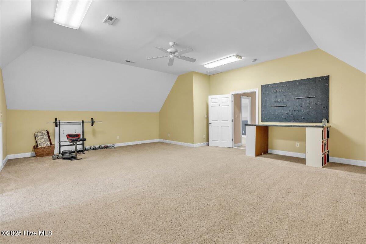 100534566 | Photo 79