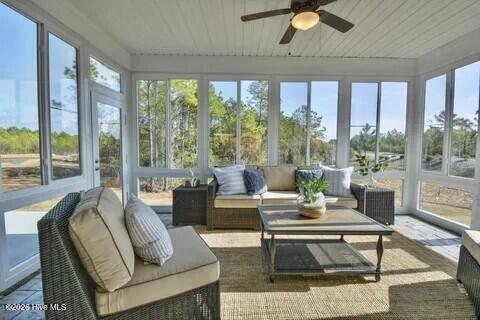 100570089 | Photo 10