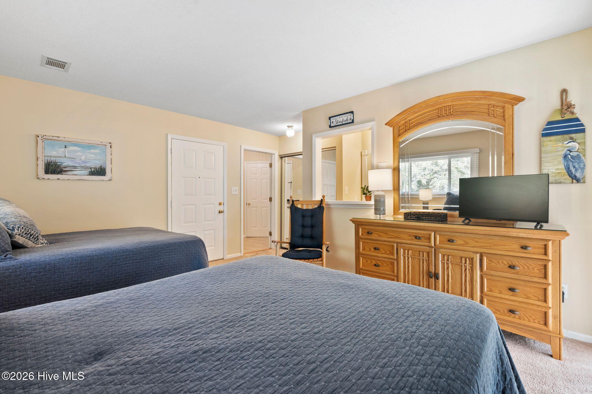 100552721 | Photo 11