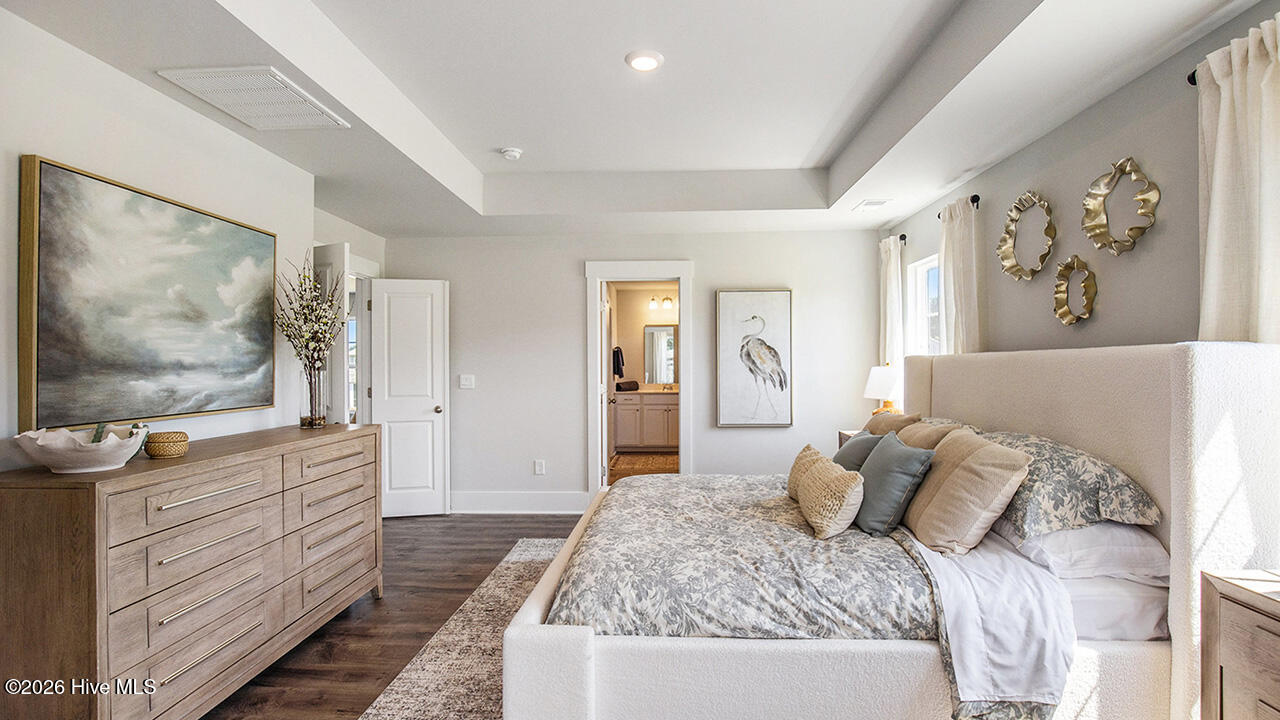 100567119 | Photo 23