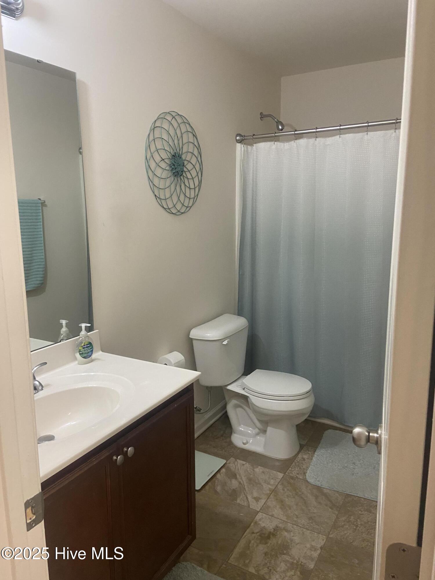 100480132 | Photo 23