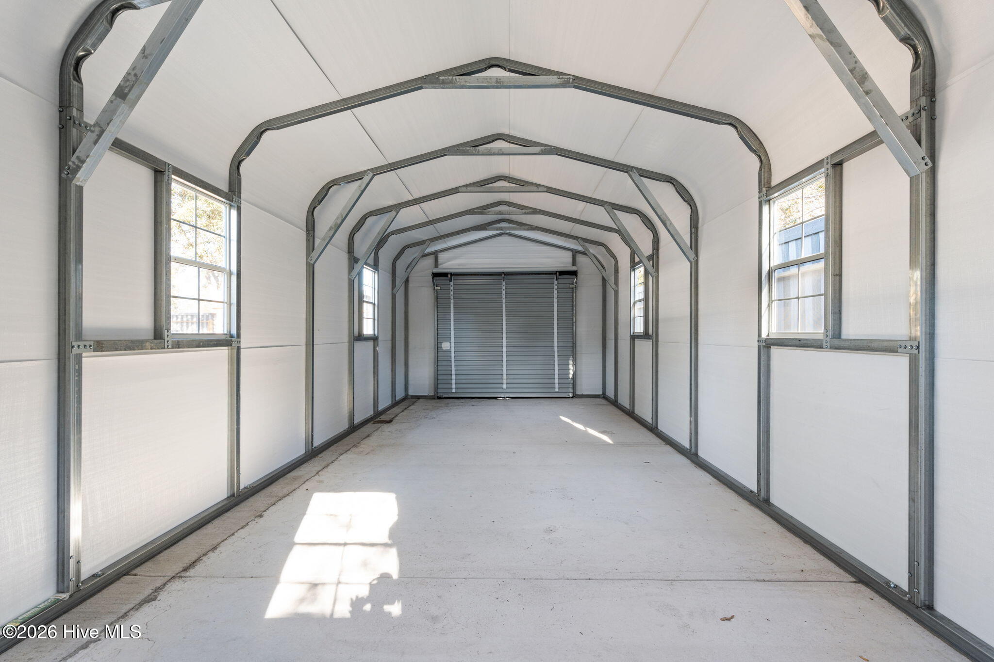 100547685 | Photo 42