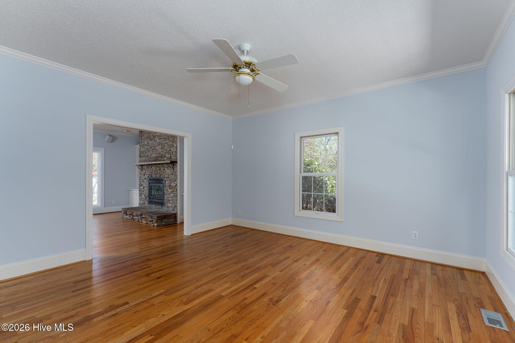 100552056 | Photo 18